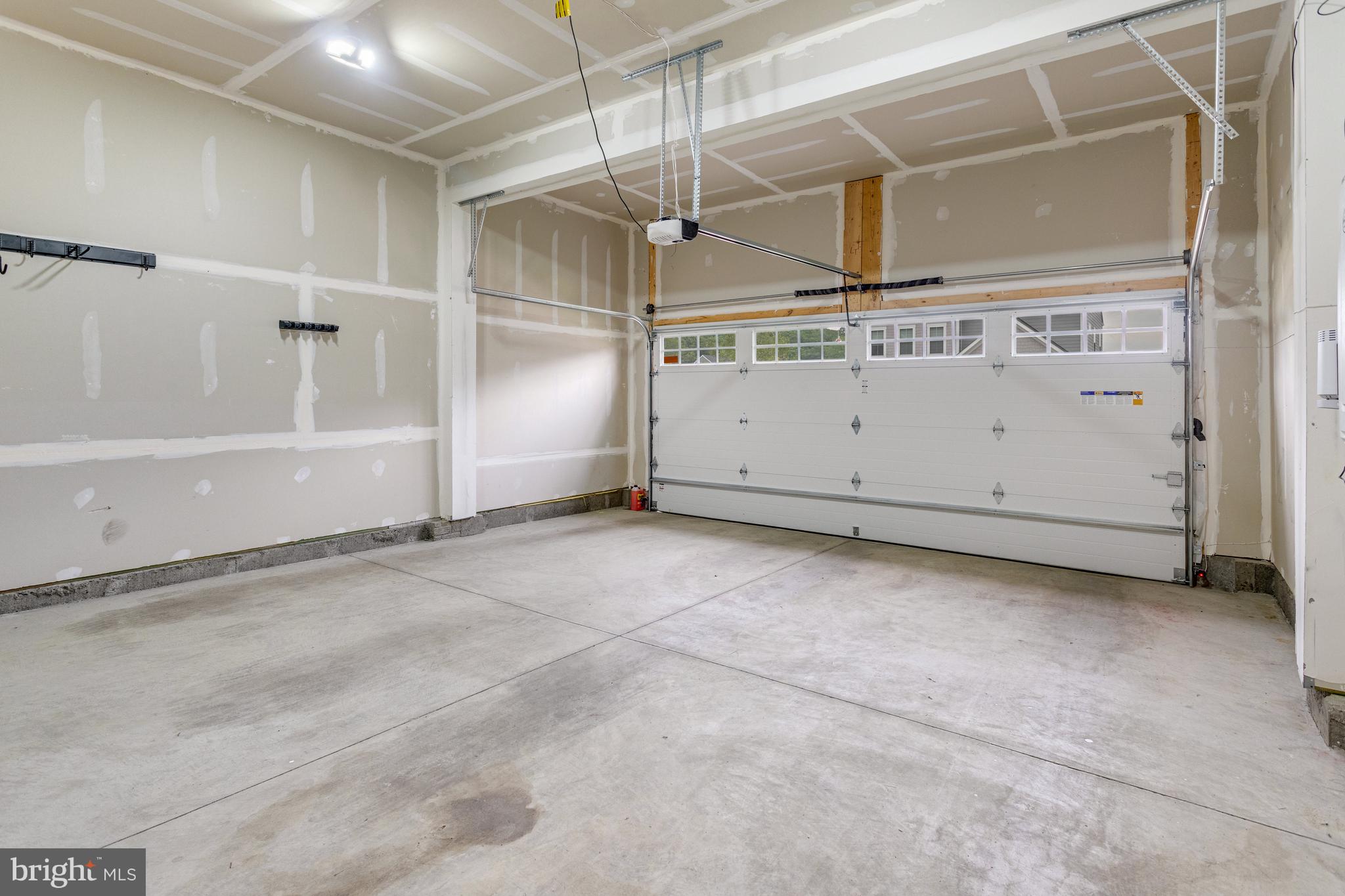 POTOMAC SHORES - Residential Lease