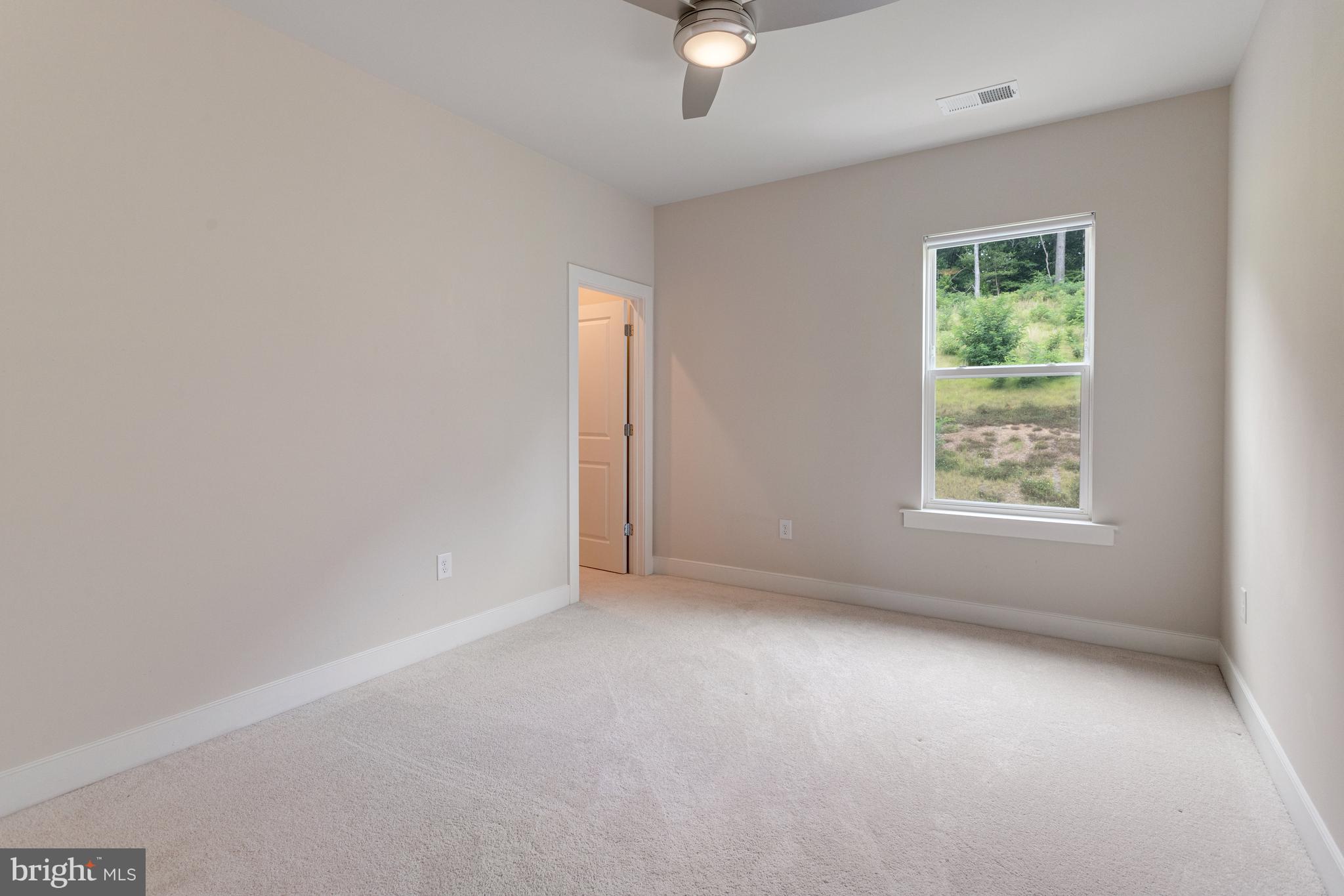 POTOMAC SHORES - Residential Lease