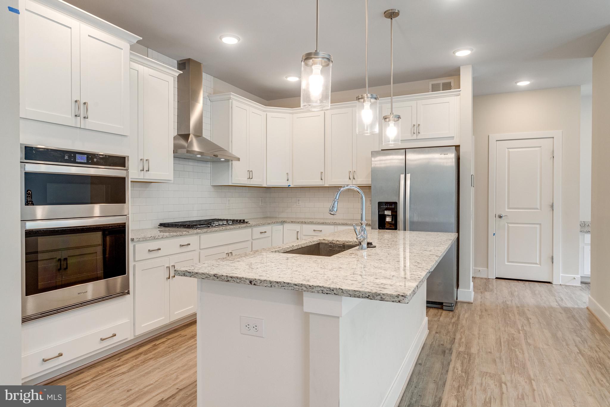 POTOMAC SHORES - Residential Lease