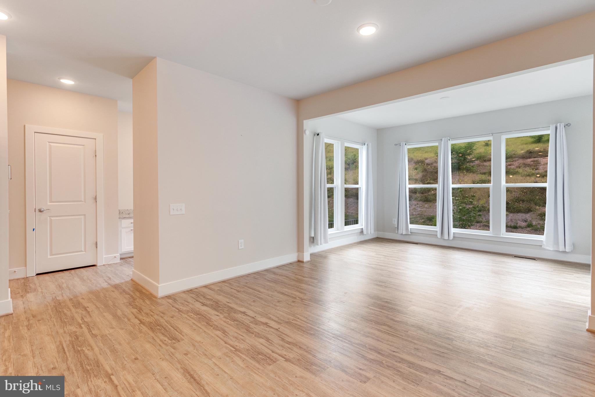 POTOMAC SHORES - Residential Lease