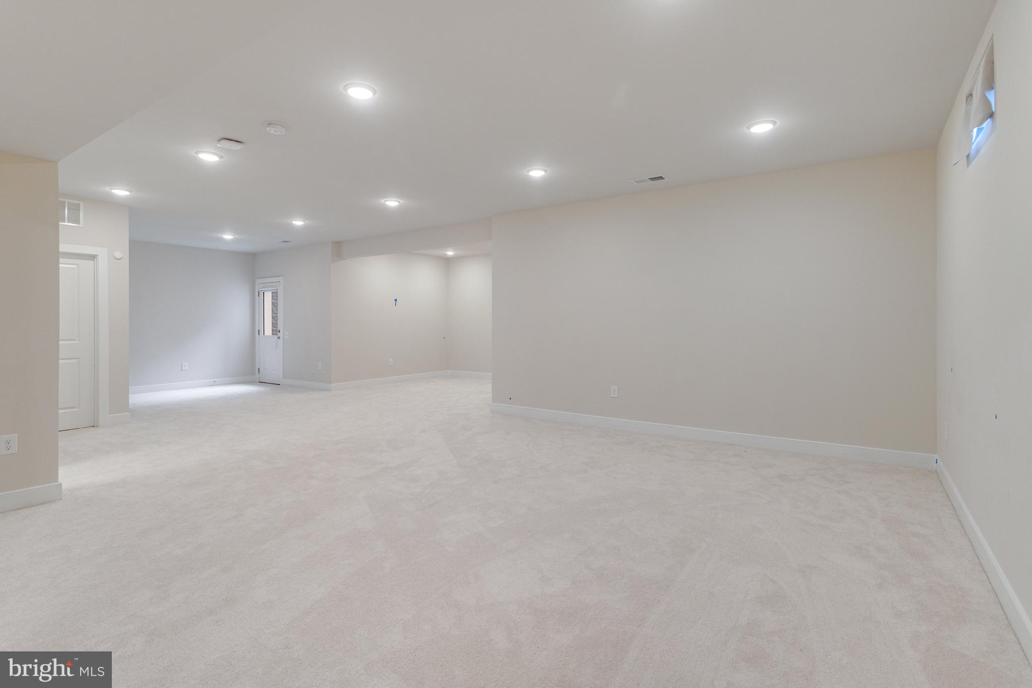 POTOMAC SHORES - Residential Lease