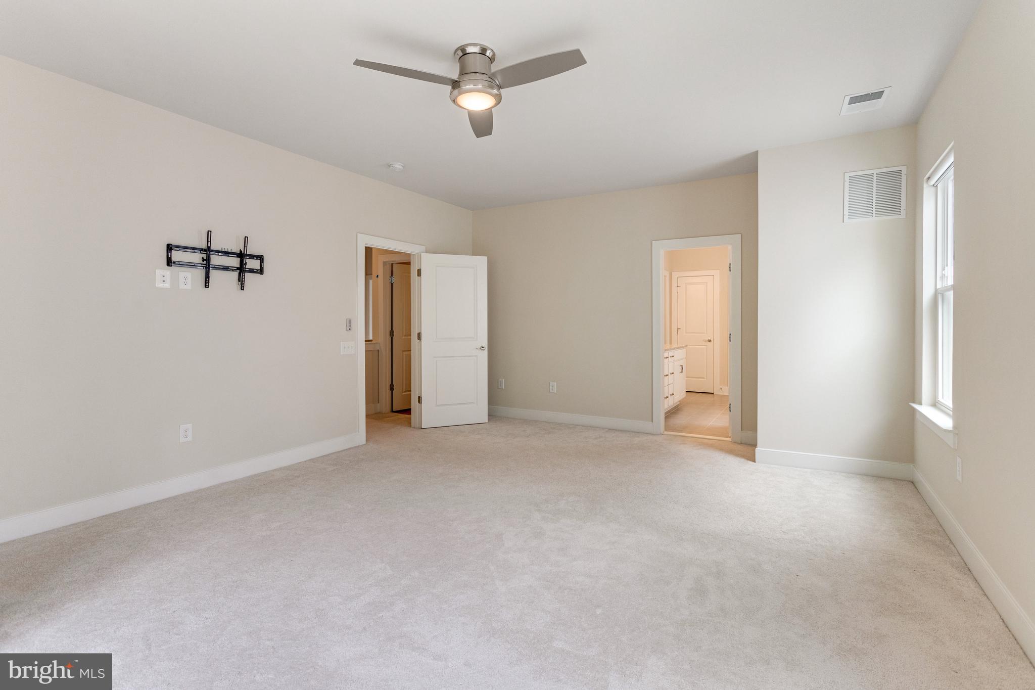 POTOMAC SHORES - Residential Lease