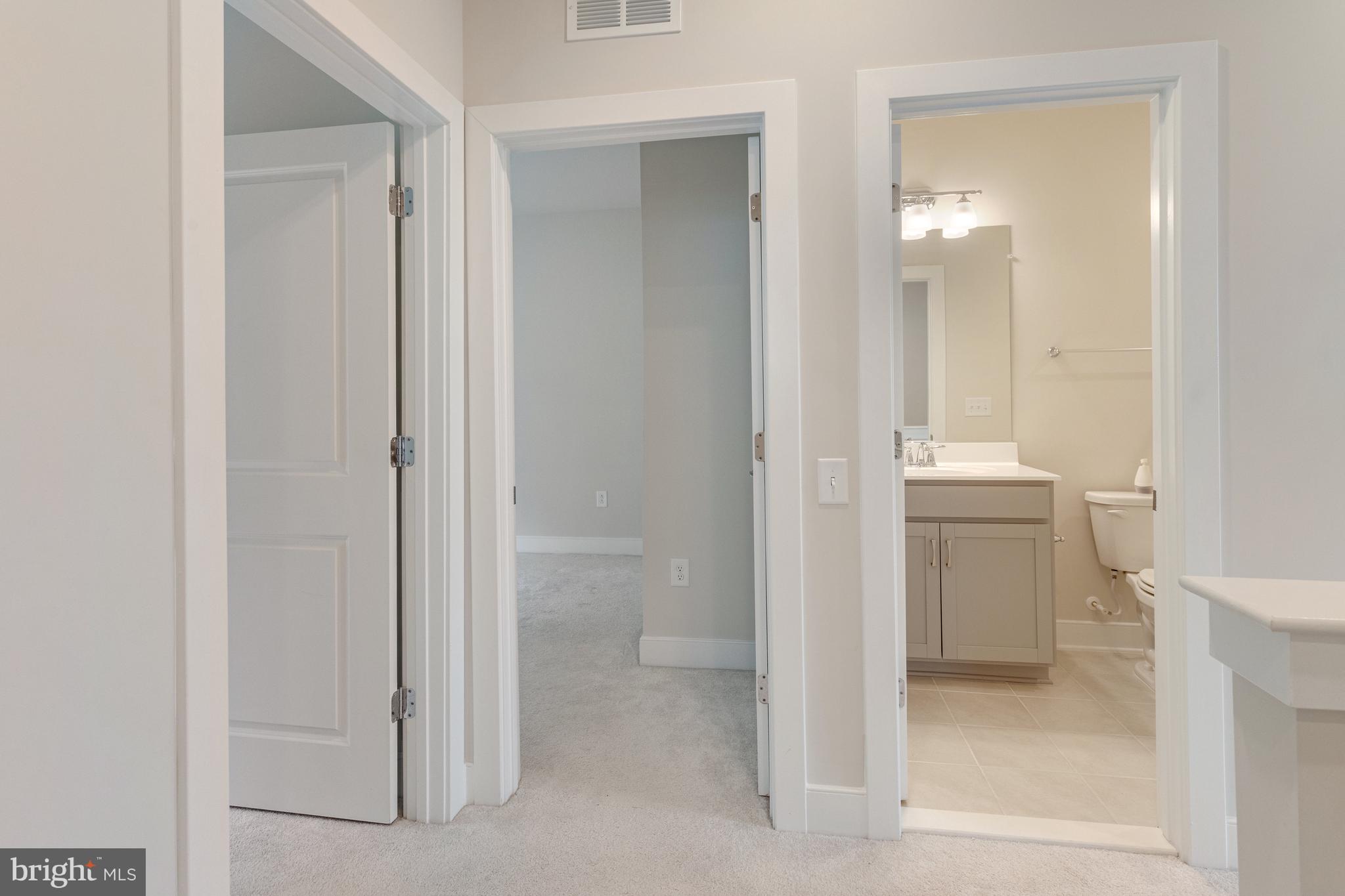 POTOMAC SHORES - Residential Lease