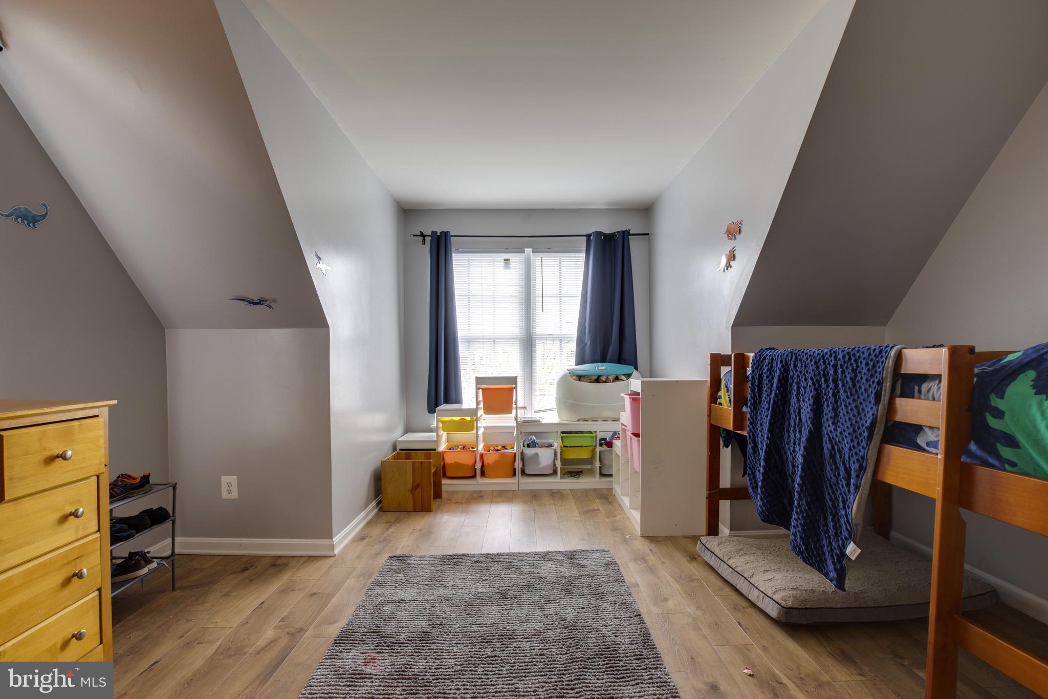 PARKWAY WEST - Residential