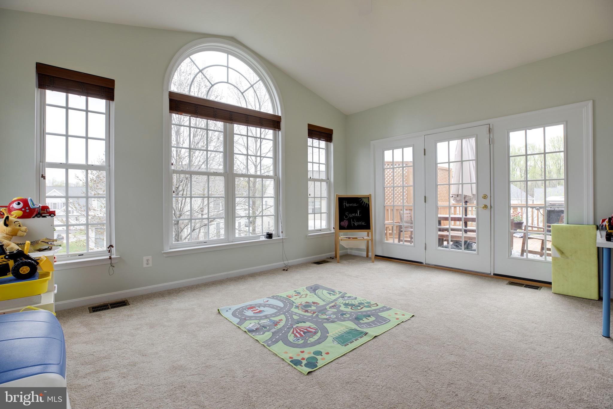 PARKWAY WEST - Residential