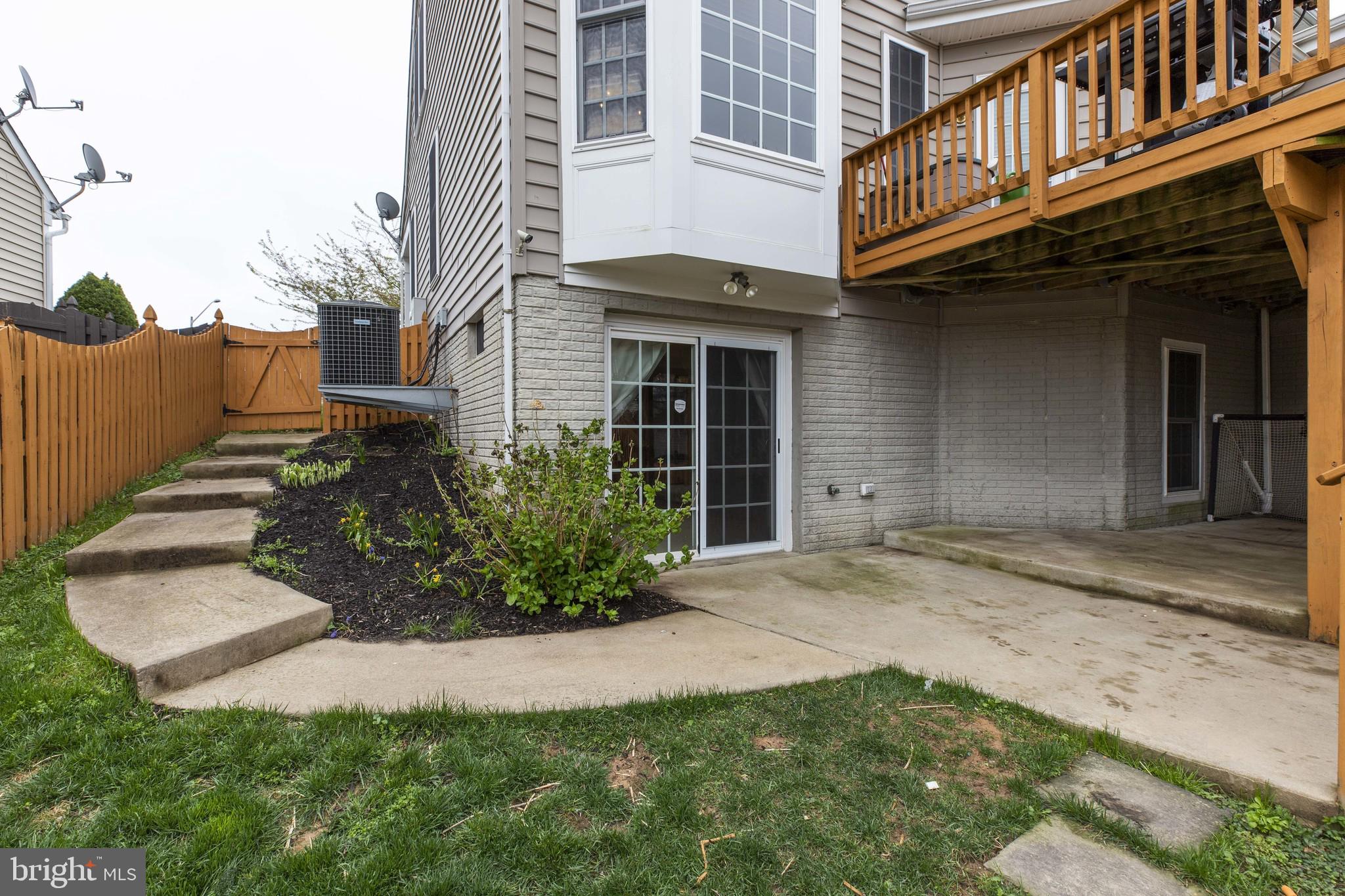 PARKWAY WEST - Residential