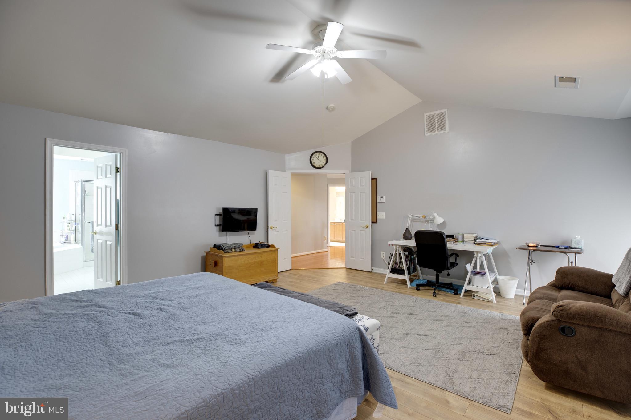 PARKWAY WEST - Residential