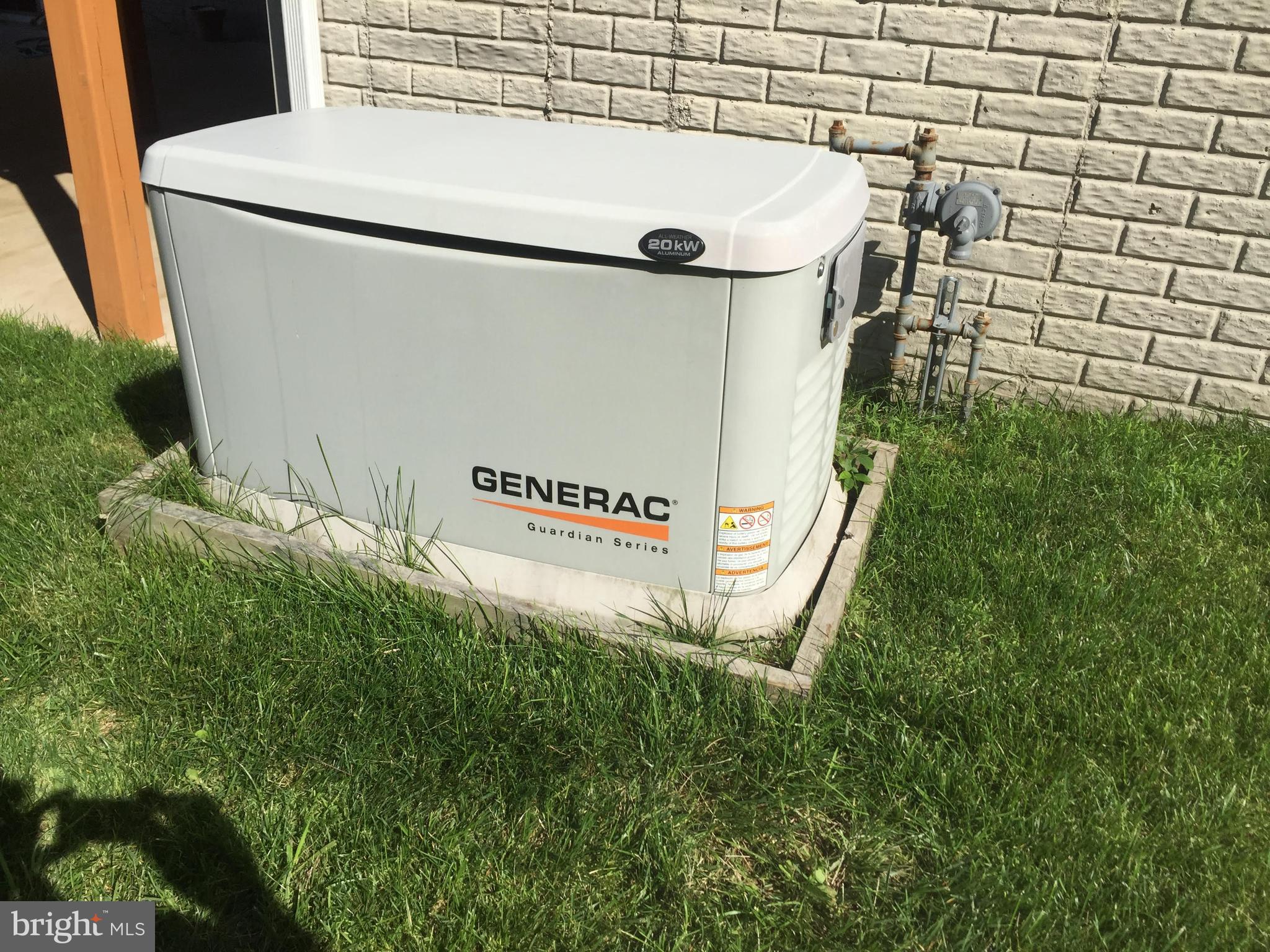 PARKWAY WEST - Residential