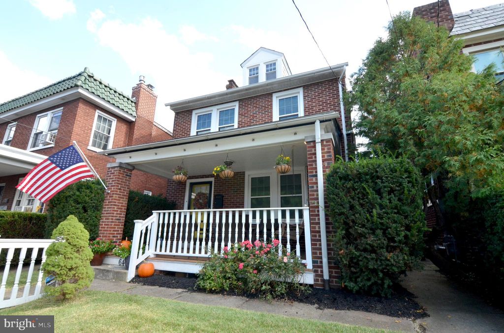 Photo of 646 Park Avenue, Lancaster, PA 17602 (MLS # PALA2041858)