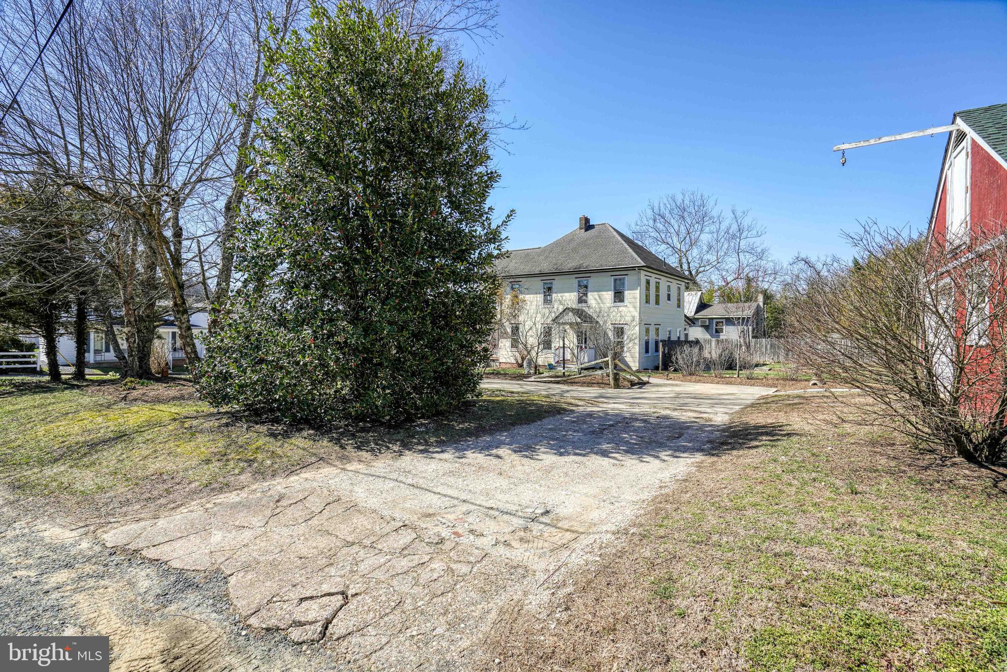 HILLSBORO ESTATES - Residential