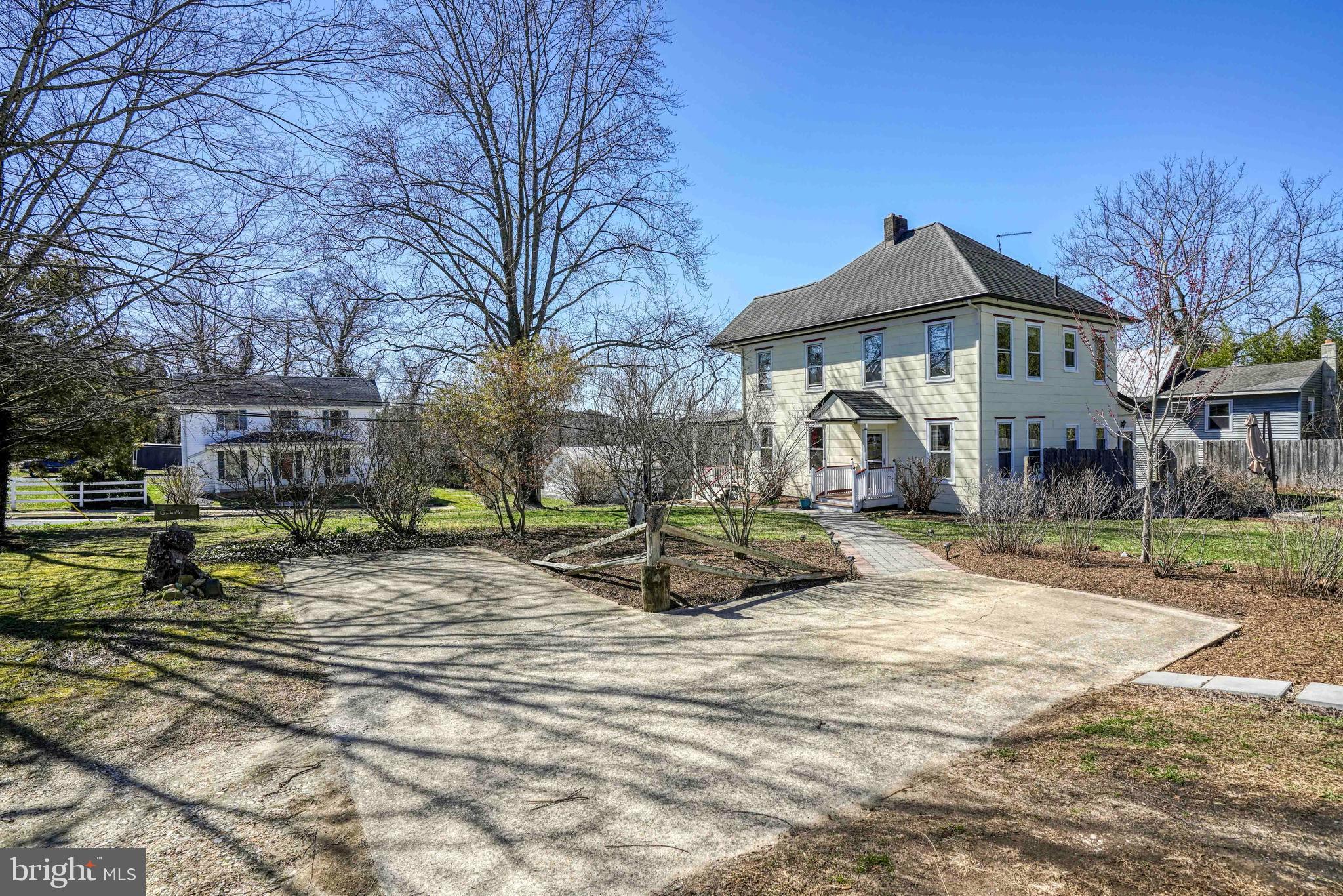 HILLSBORO ESTATES - Residential