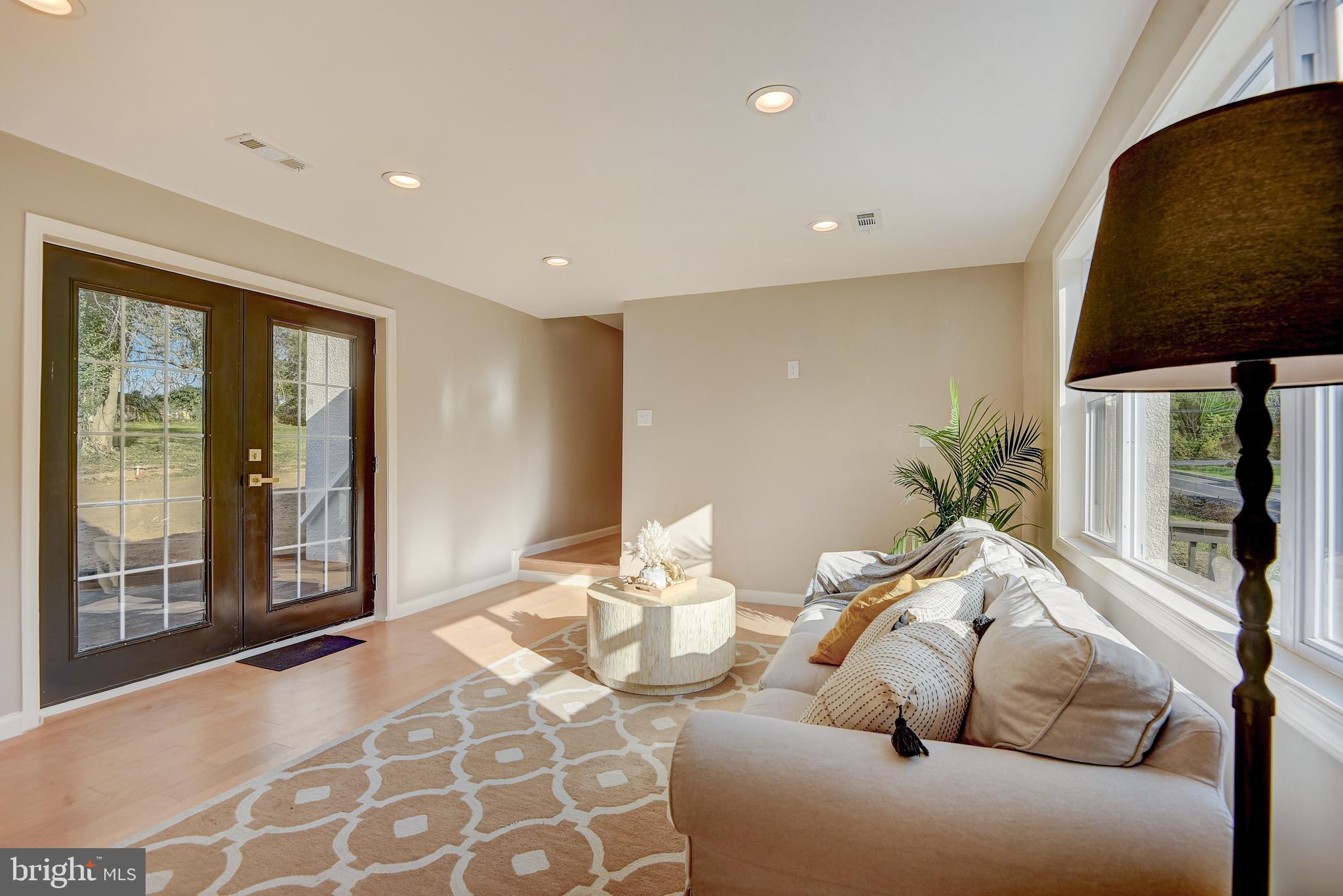 RANDALLSTOWN - Residential