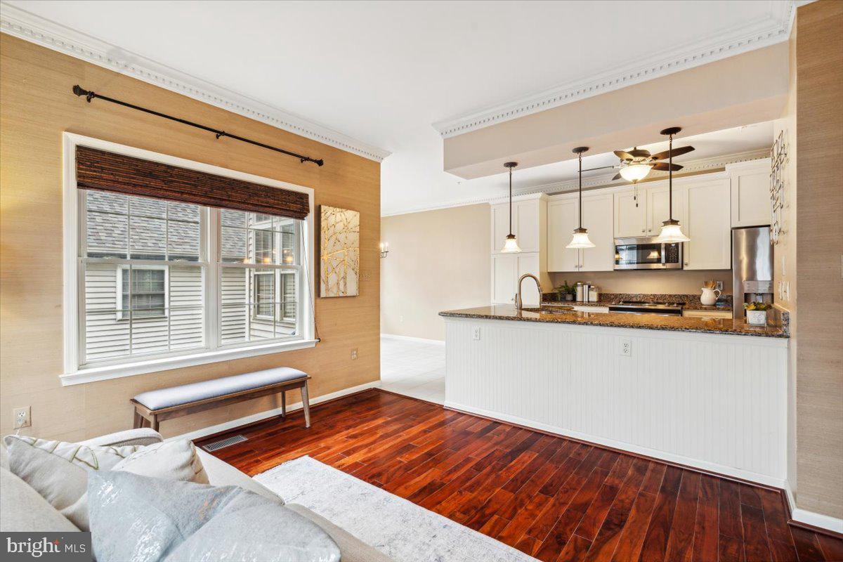 WORMANS MILL - Residential