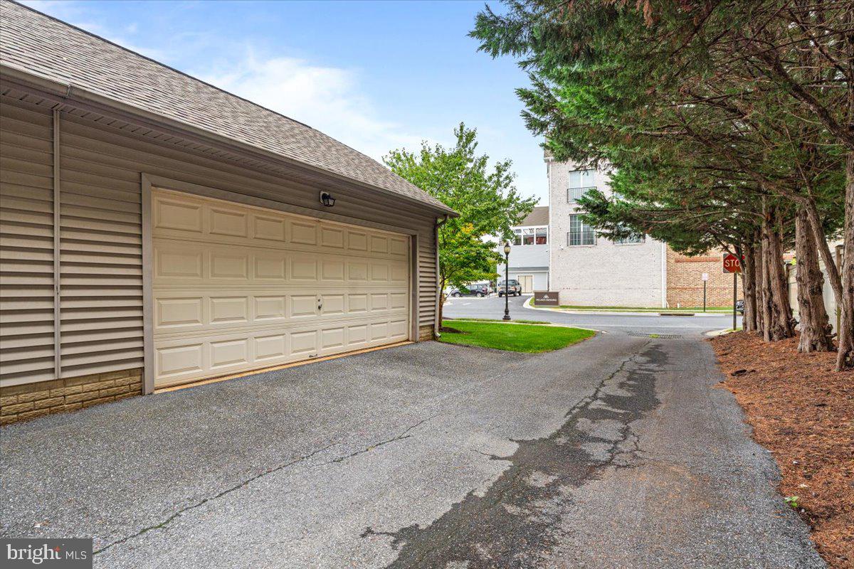 WORMANS MILL - Residential