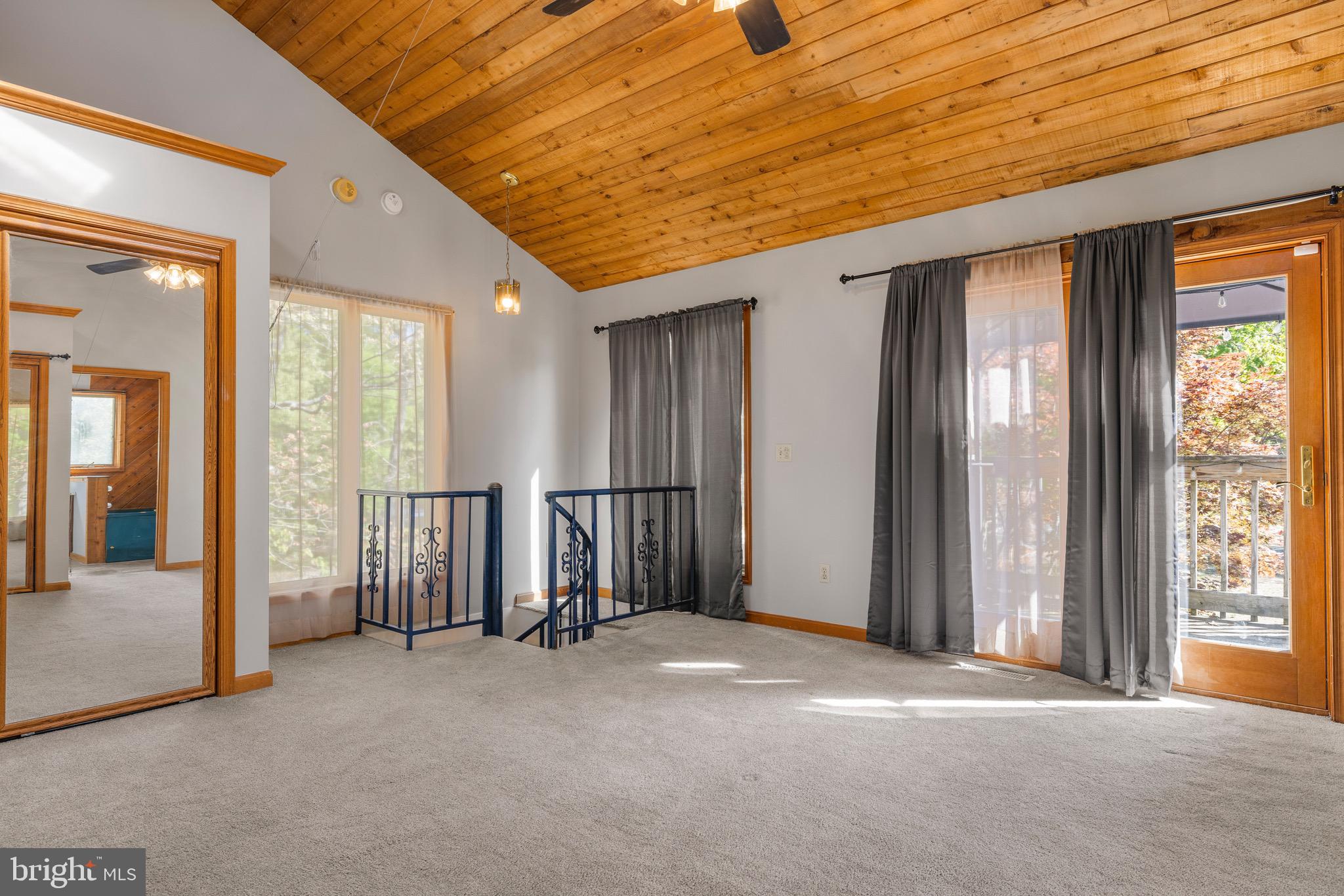 FOX GRAPE FARMS - Residential