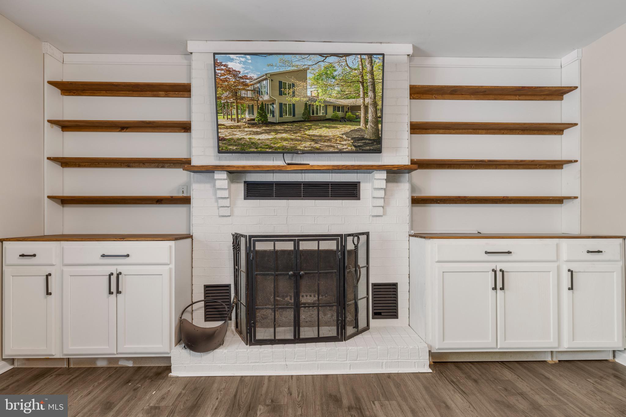 FOX GRAPE FARMS - Residential