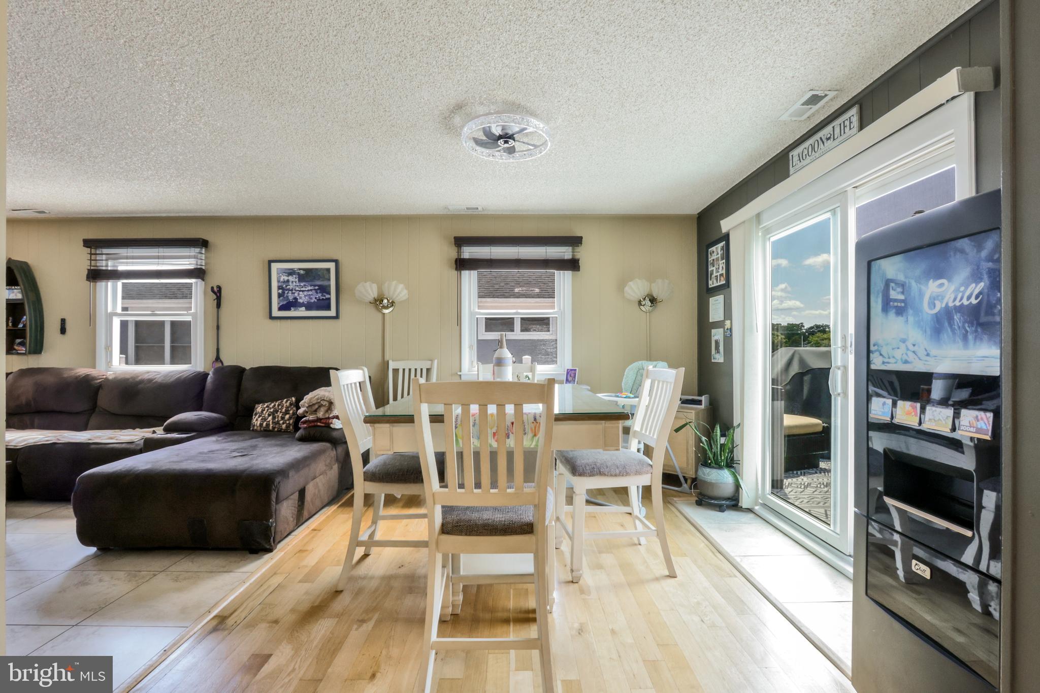 HOLLY LAKE - Residential