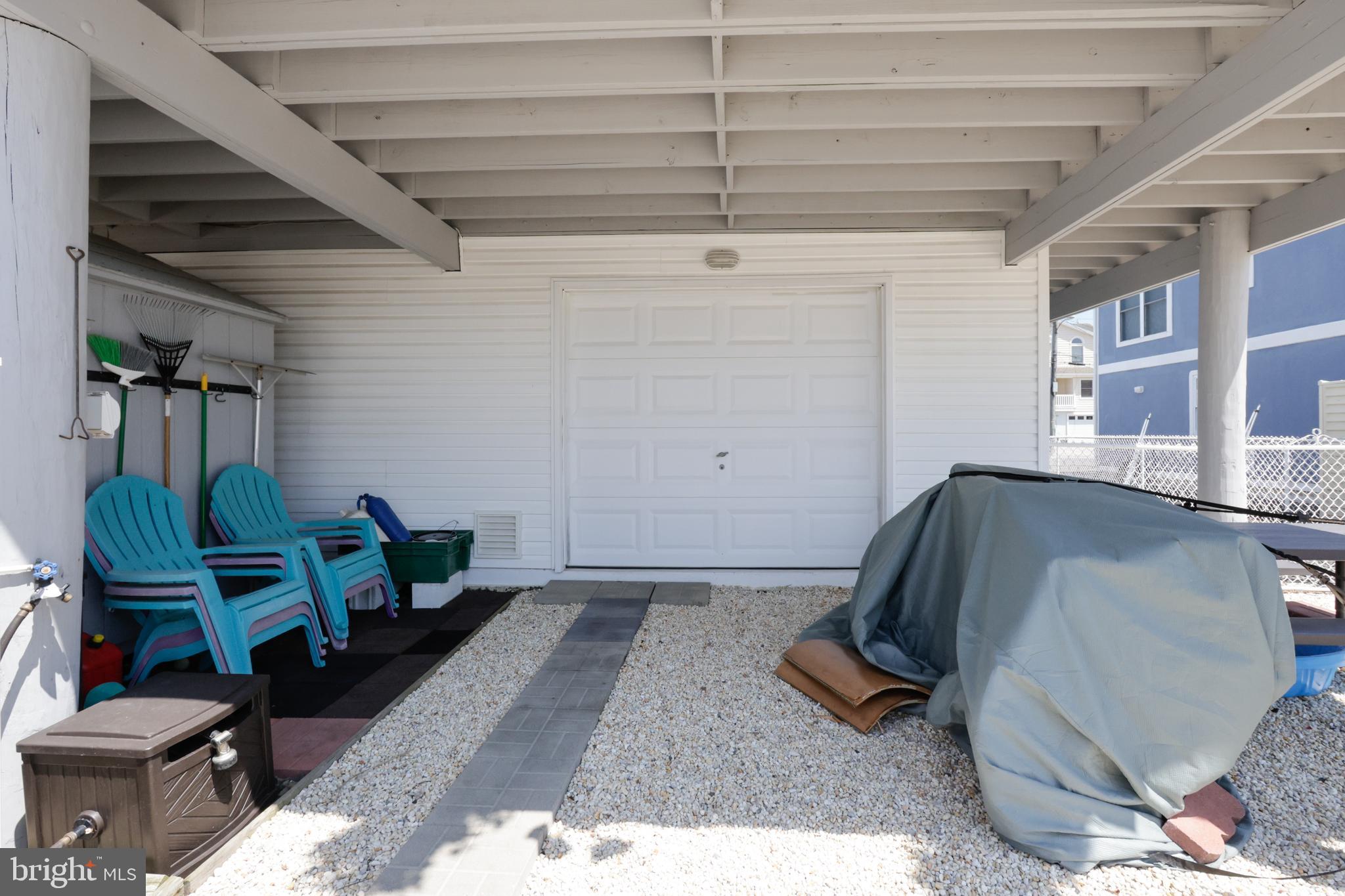 HOLLY LAKE - Residential