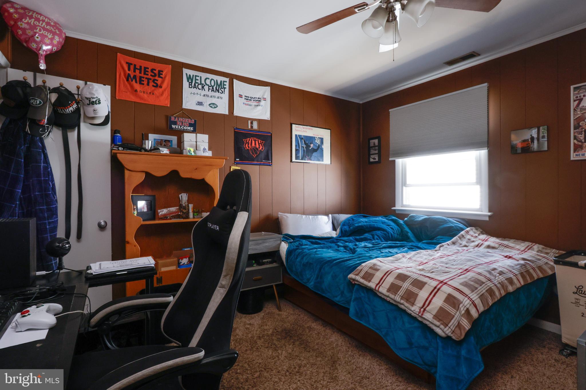 HOLLY LAKE - Residential