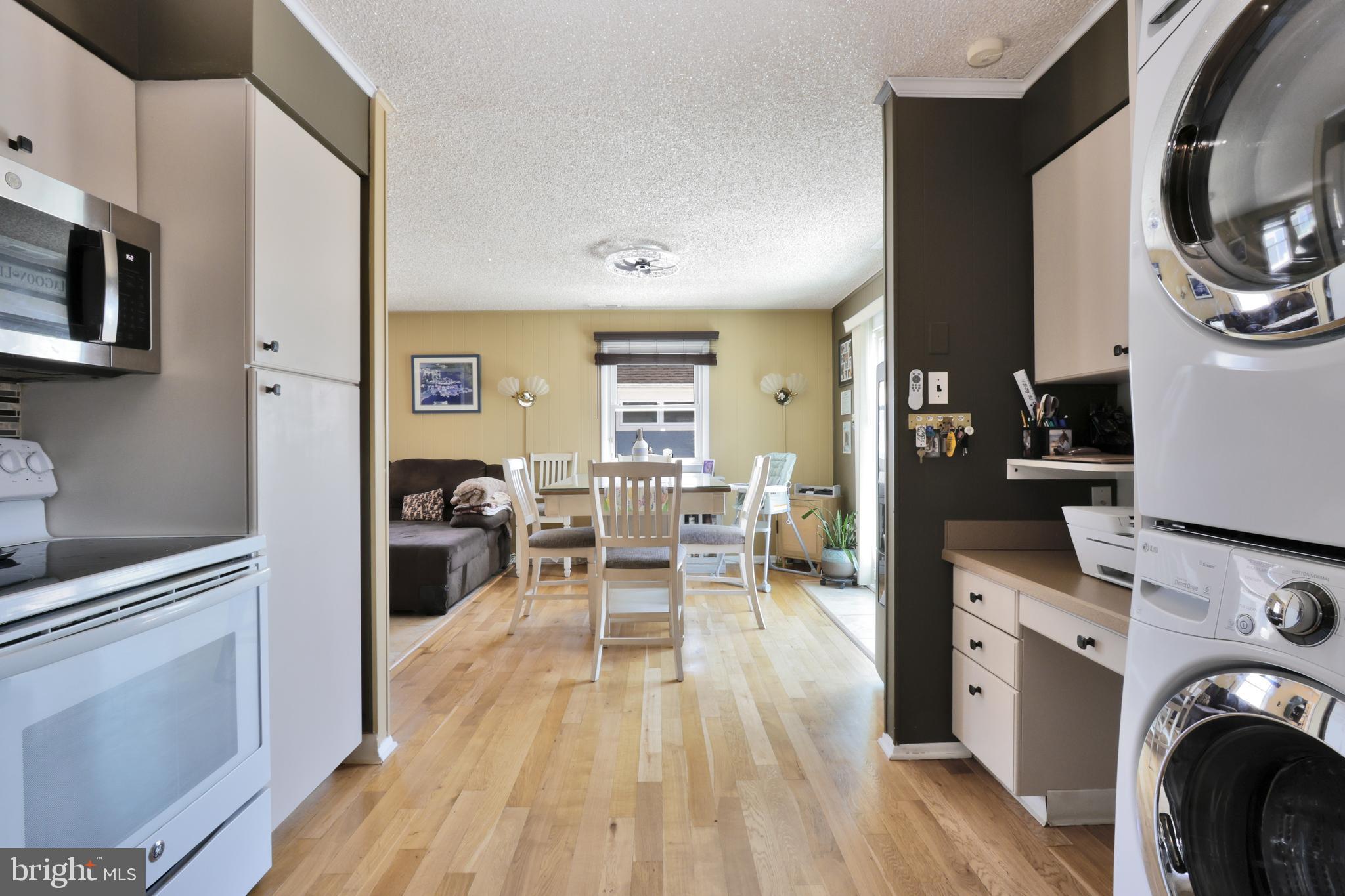 HOLLY LAKE - Residential