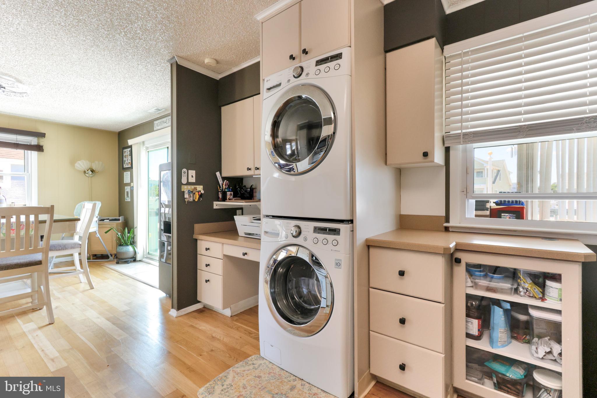 HOLLY LAKE - Residential