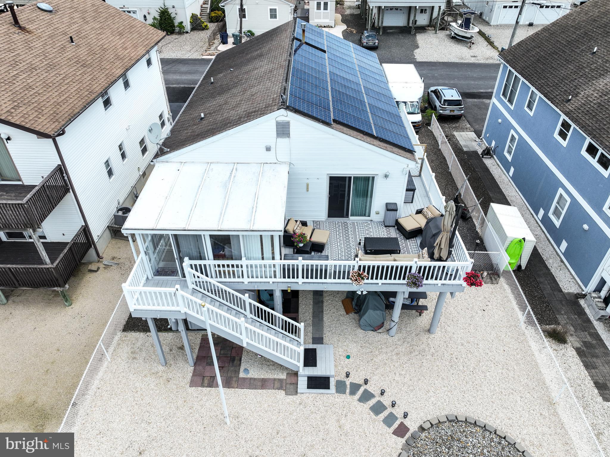 HOLLY LAKE - Residential