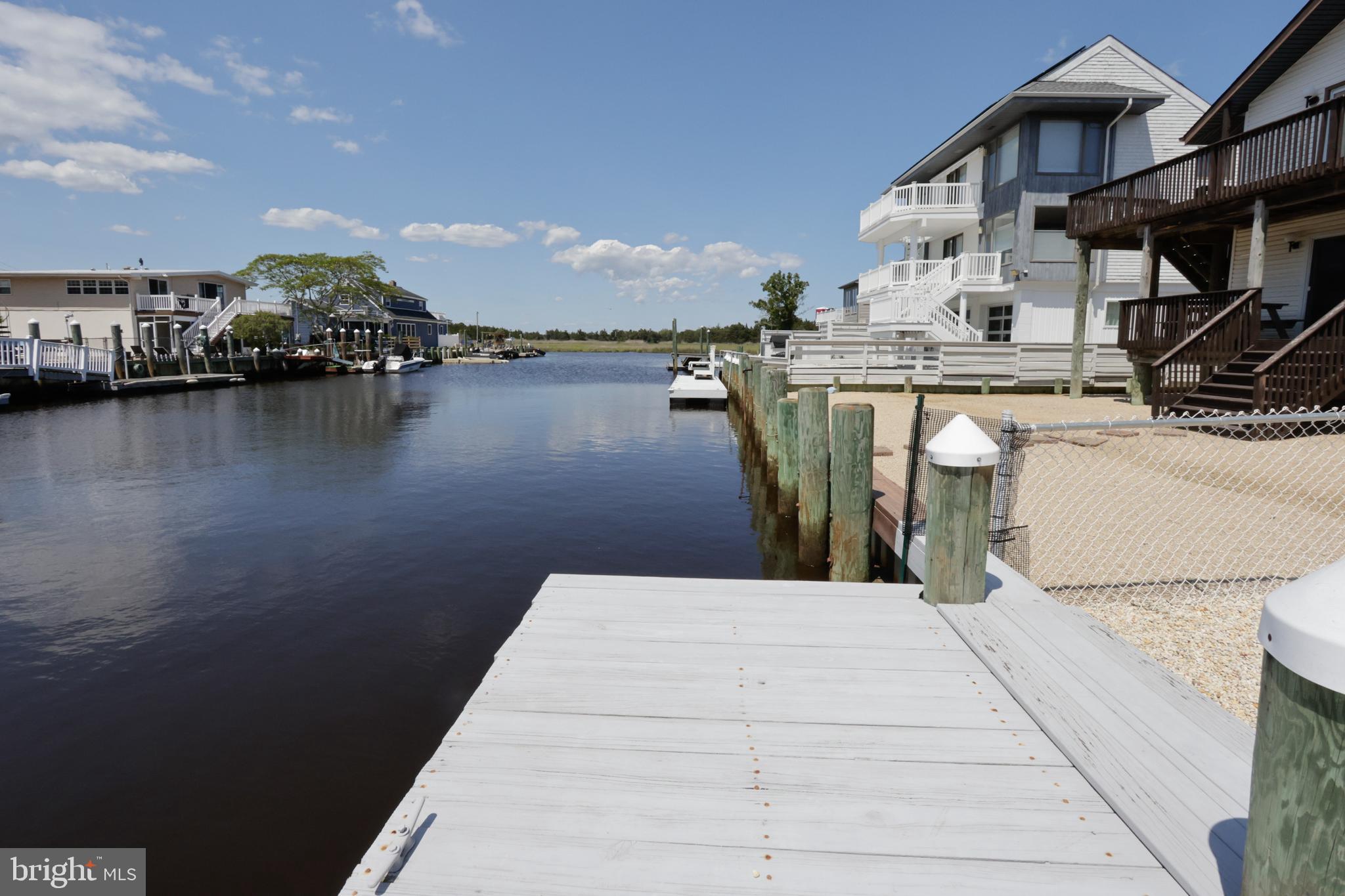 HOLLY LAKE - Residential