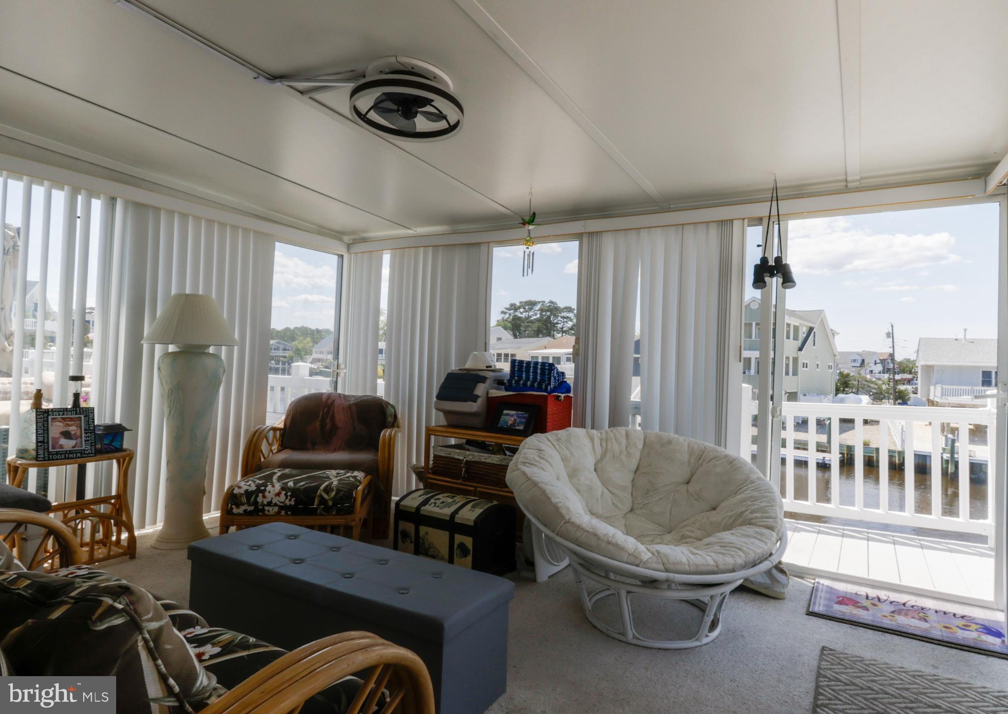 HOLLY LAKE - Residential