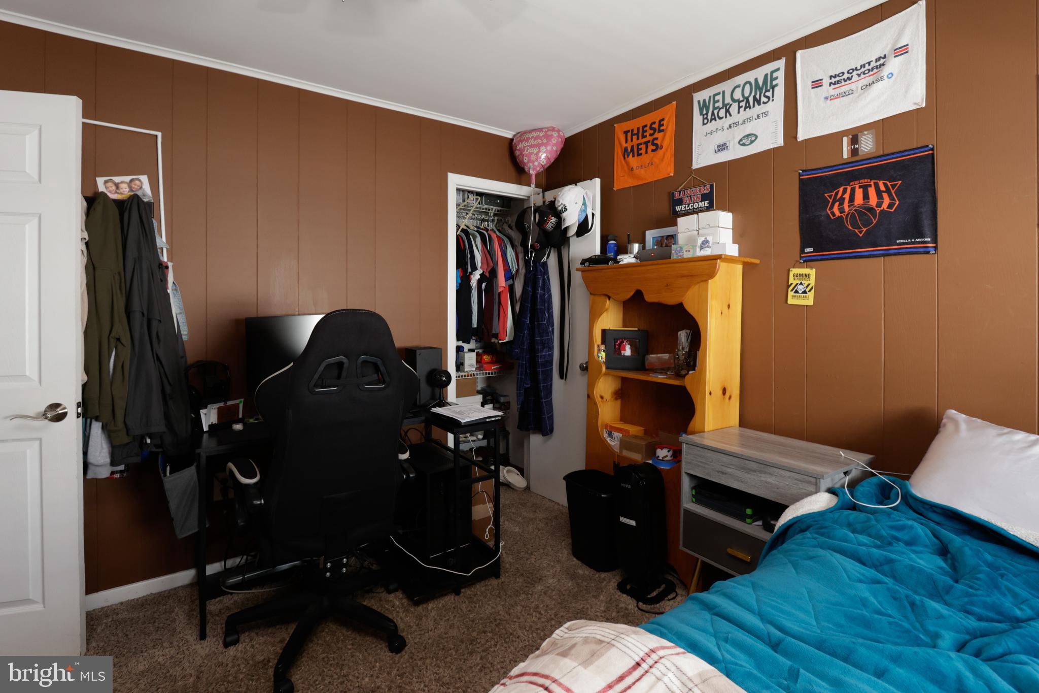 HOLLY LAKE - Residential