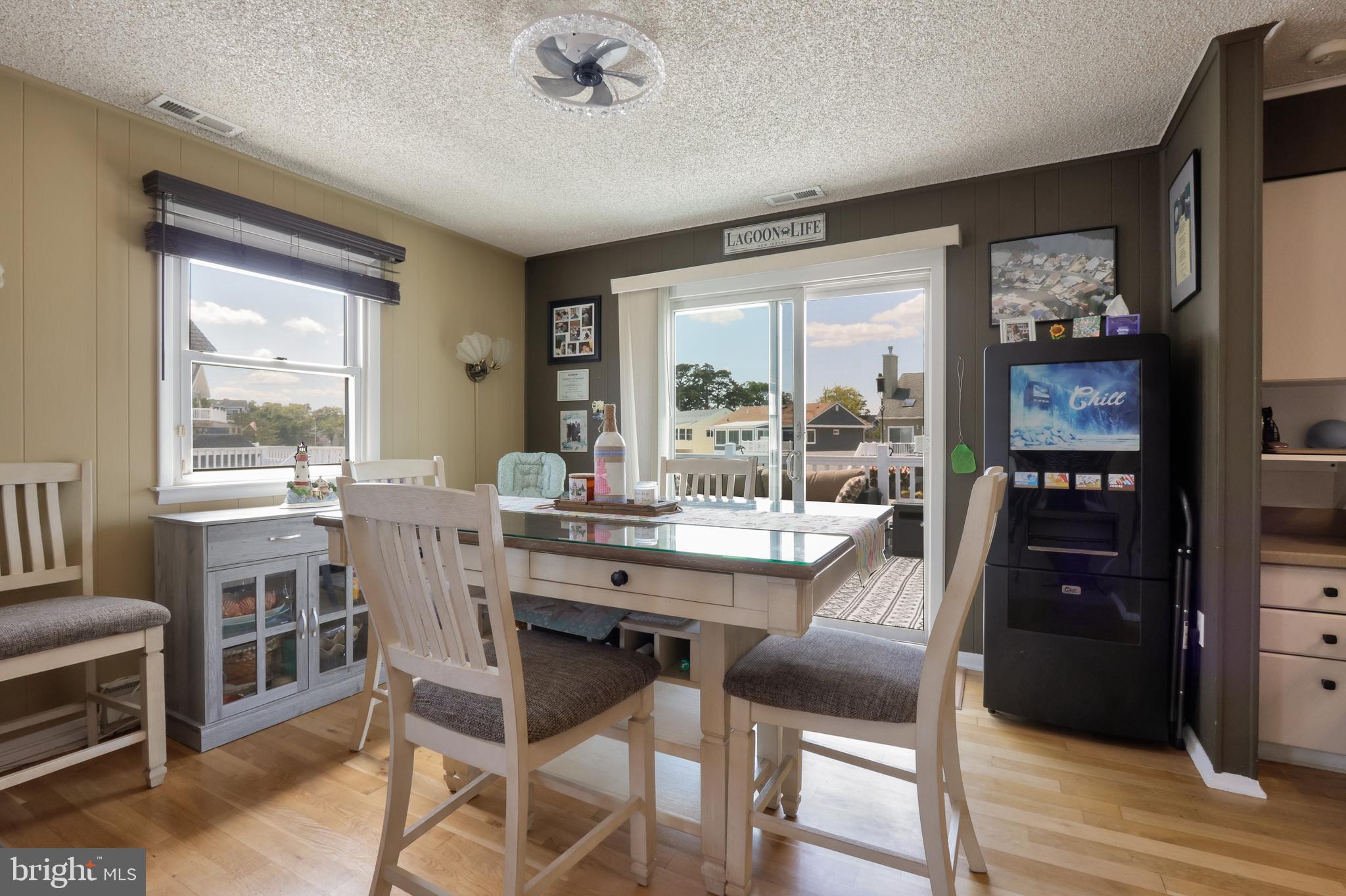 HOLLY LAKE - Residential