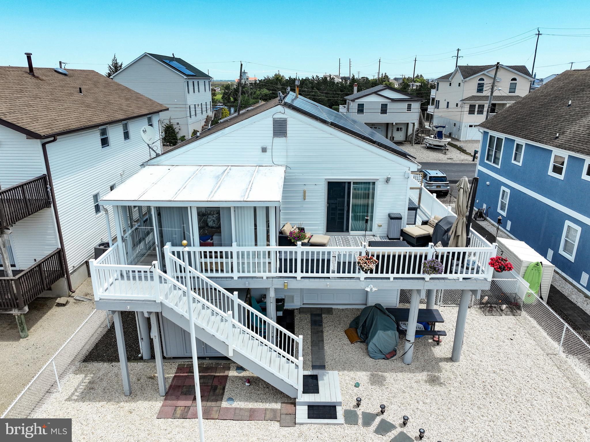 HOLLY LAKE - Residential