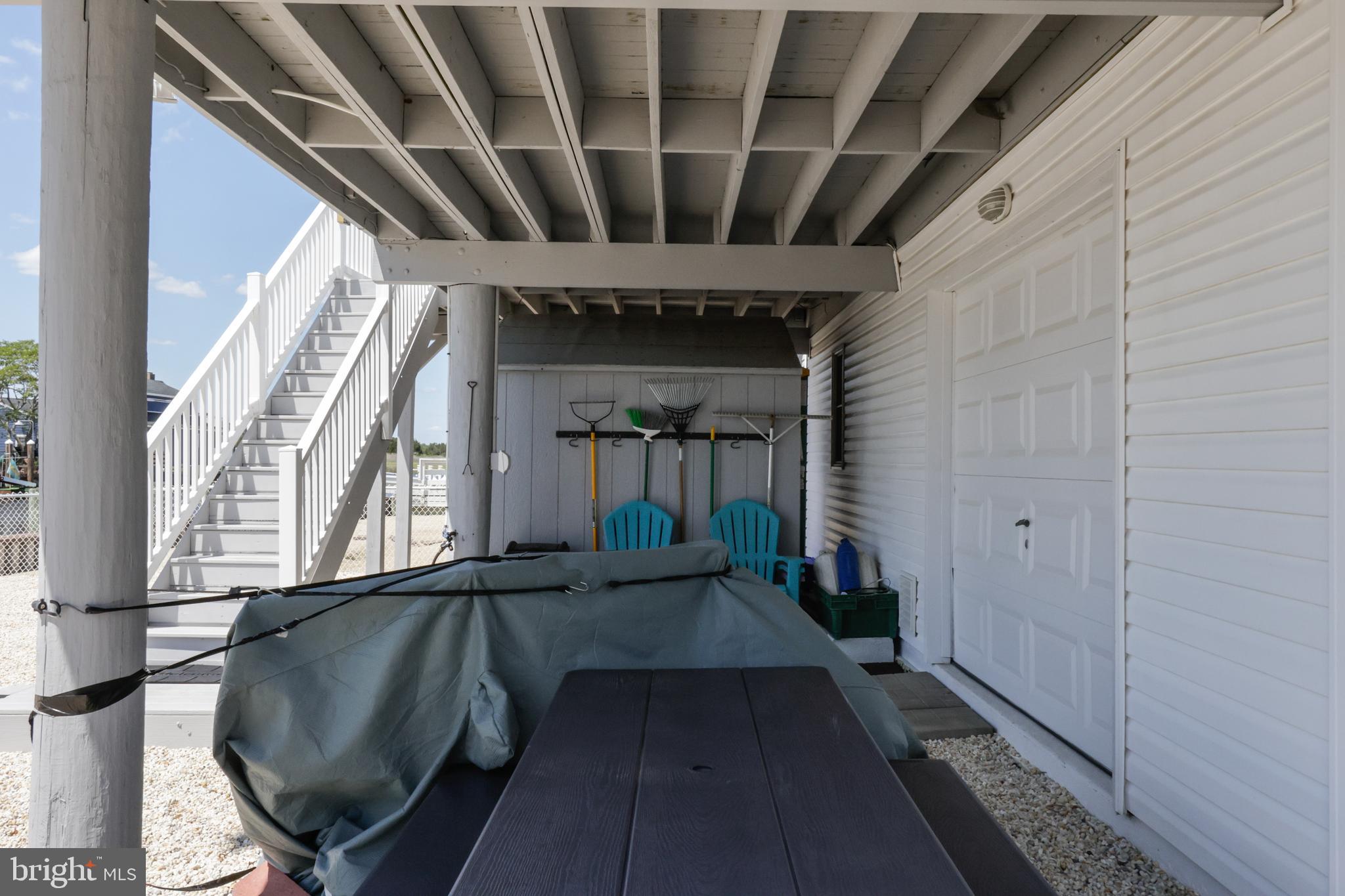 HOLLY LAKE - Residential