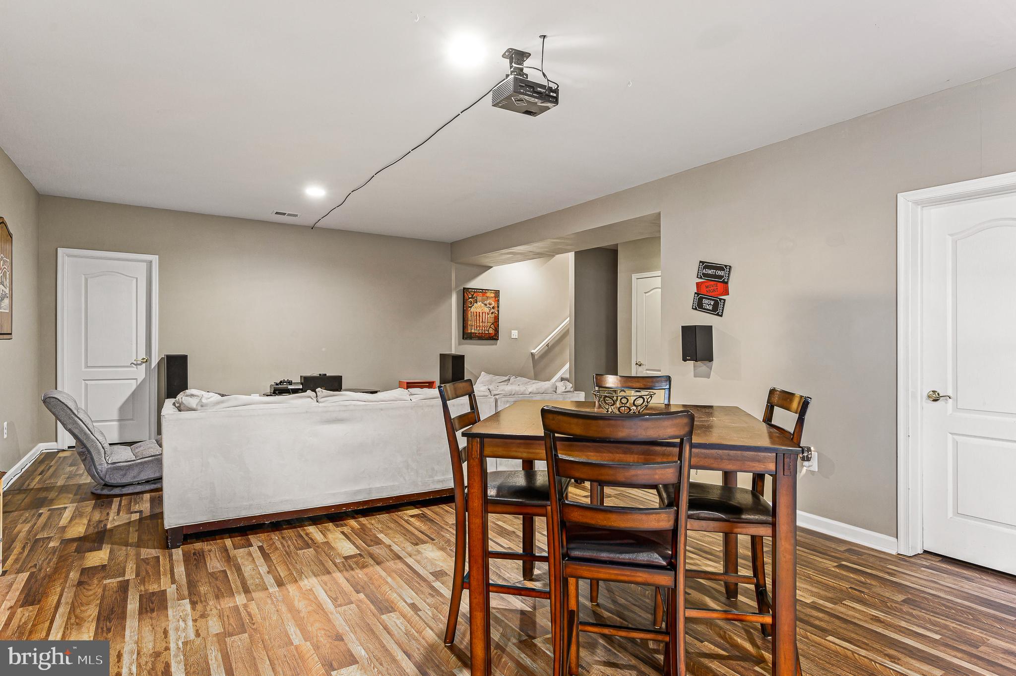 HAYMARKET STATION - Residential