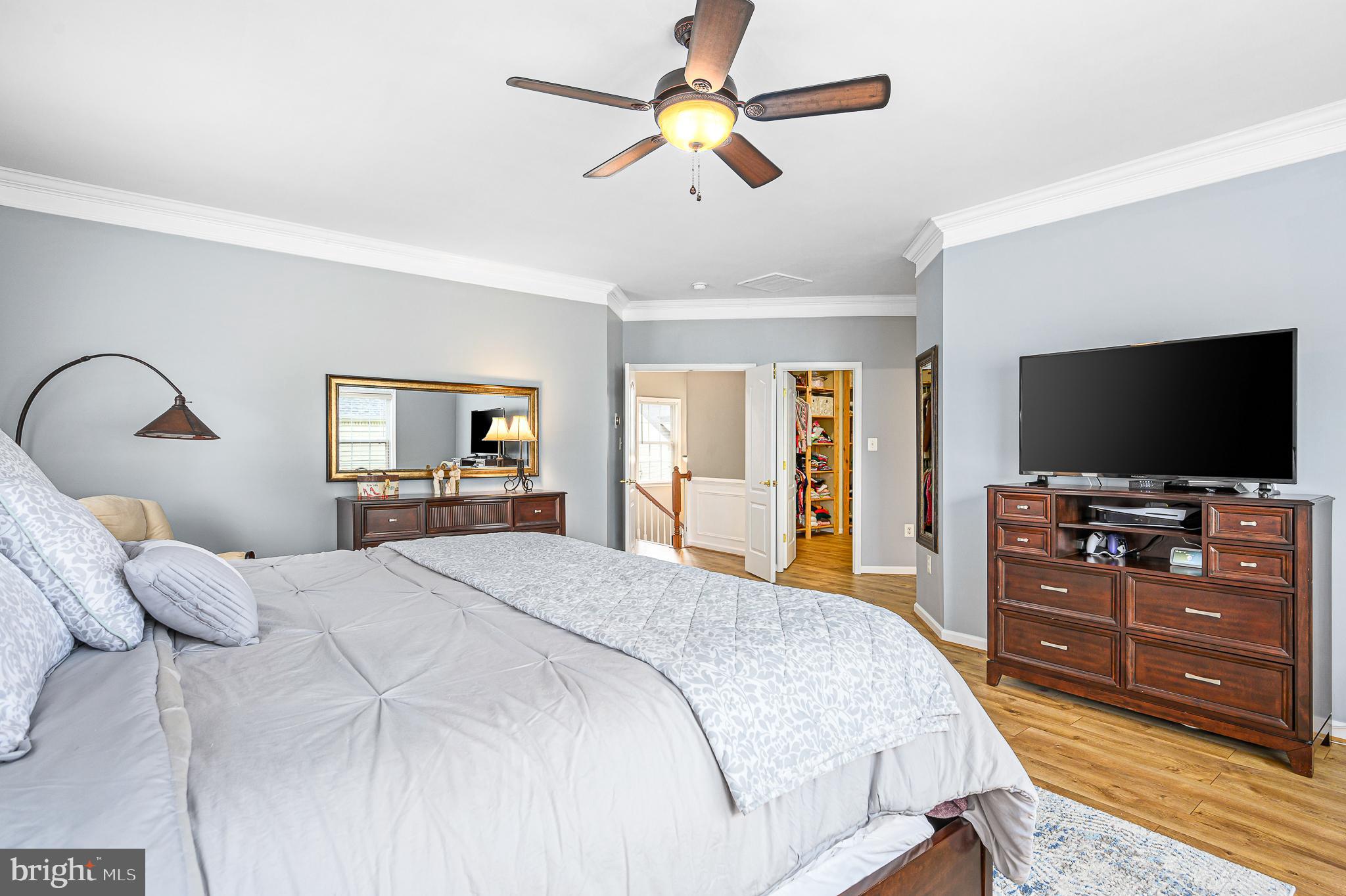 HAYMARKET STATION - Residential