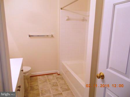 LAKELAND PLACE - Residential