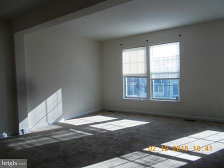 LAKELAND PLACE - Residential