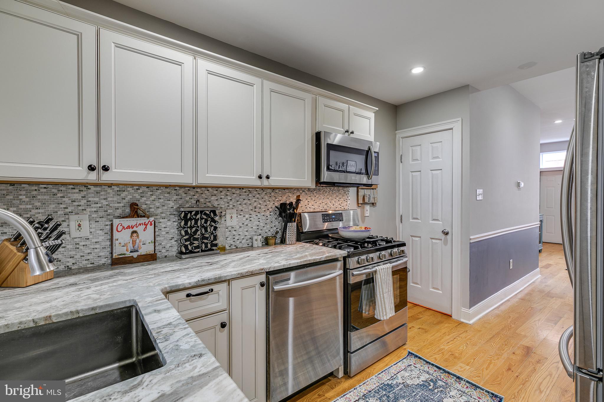 FAIRMOUNT - Residential