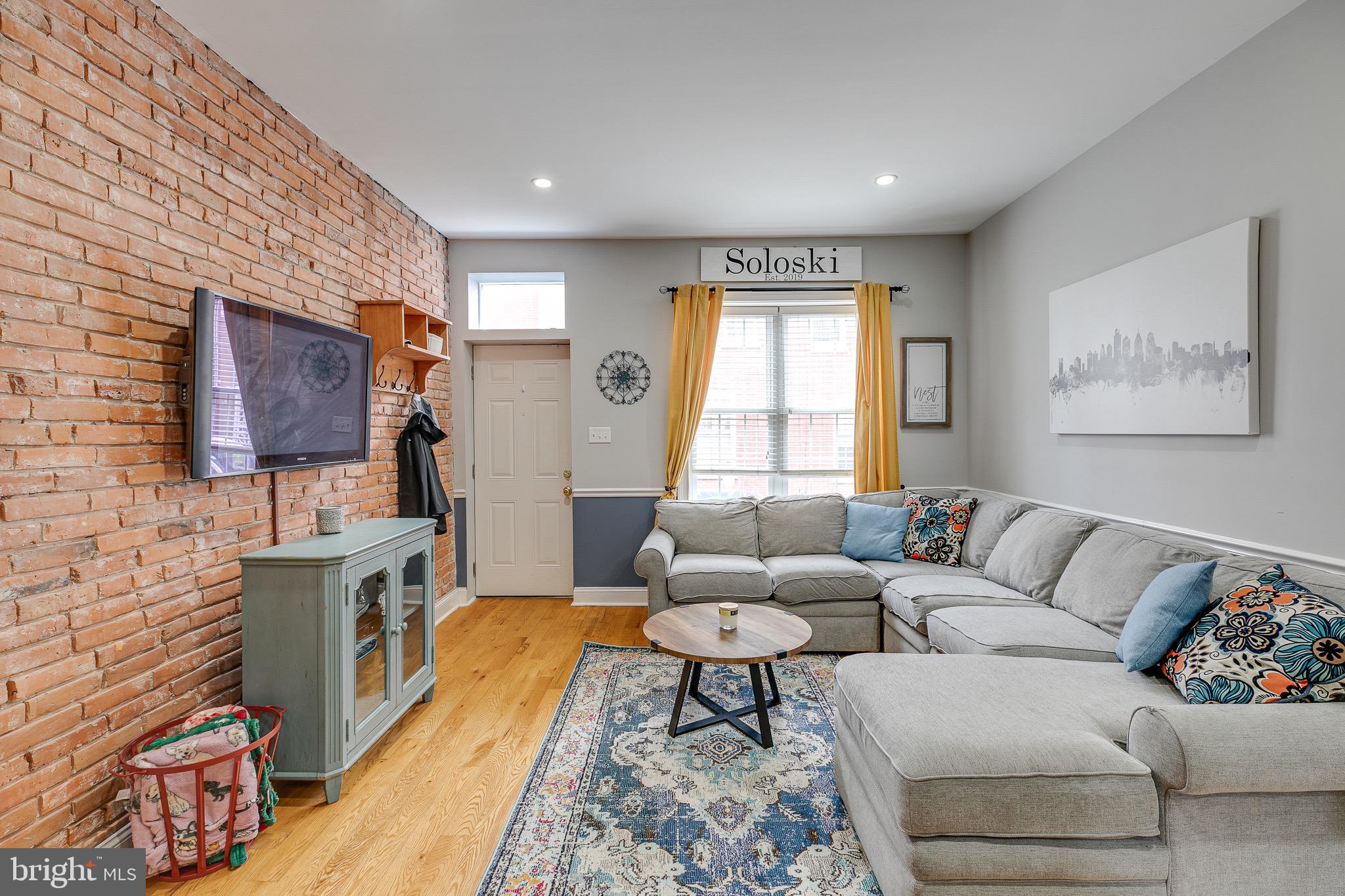 FAIRMOUNT - Residential