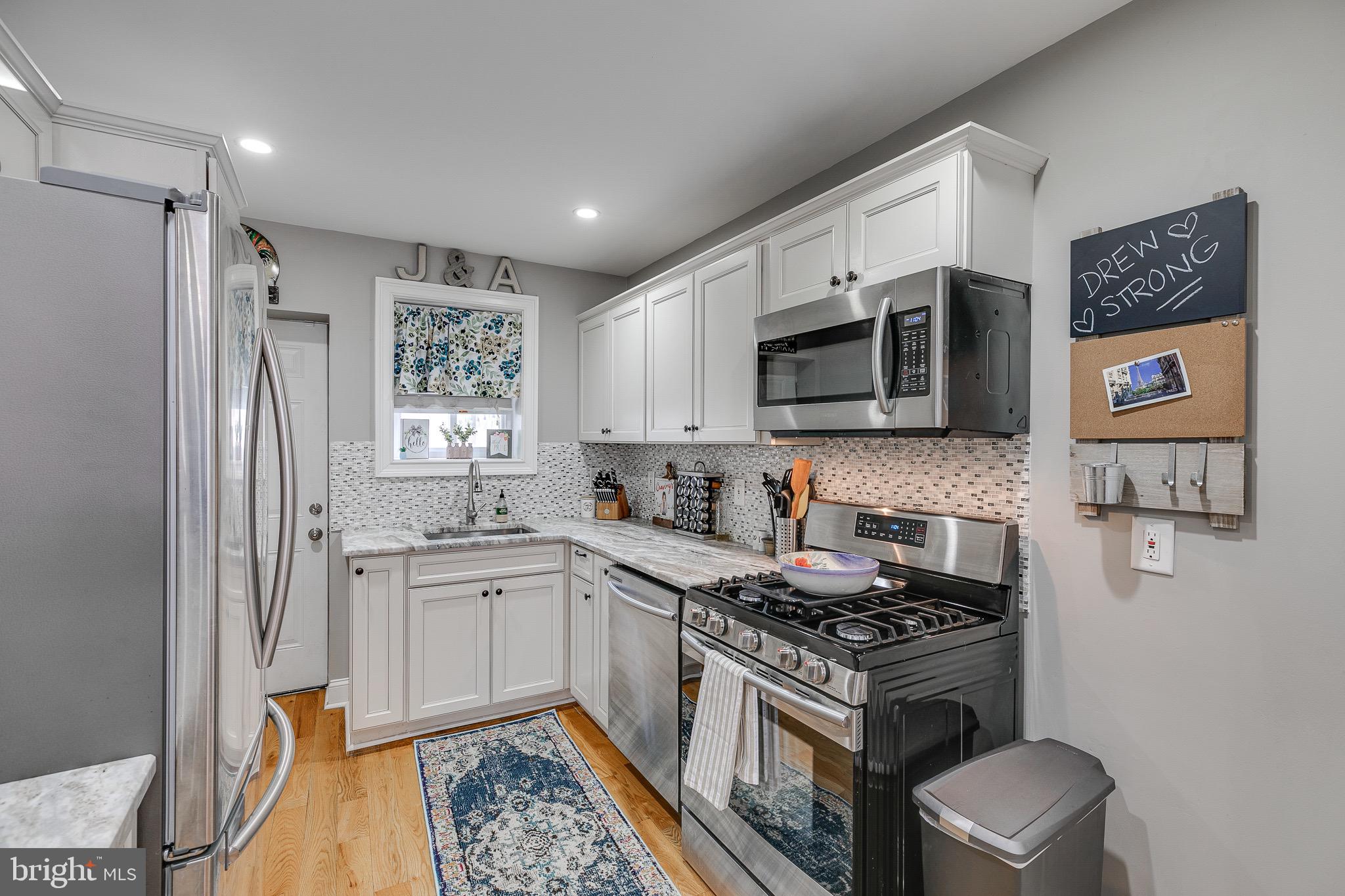 FAIRMOUNT - Residential