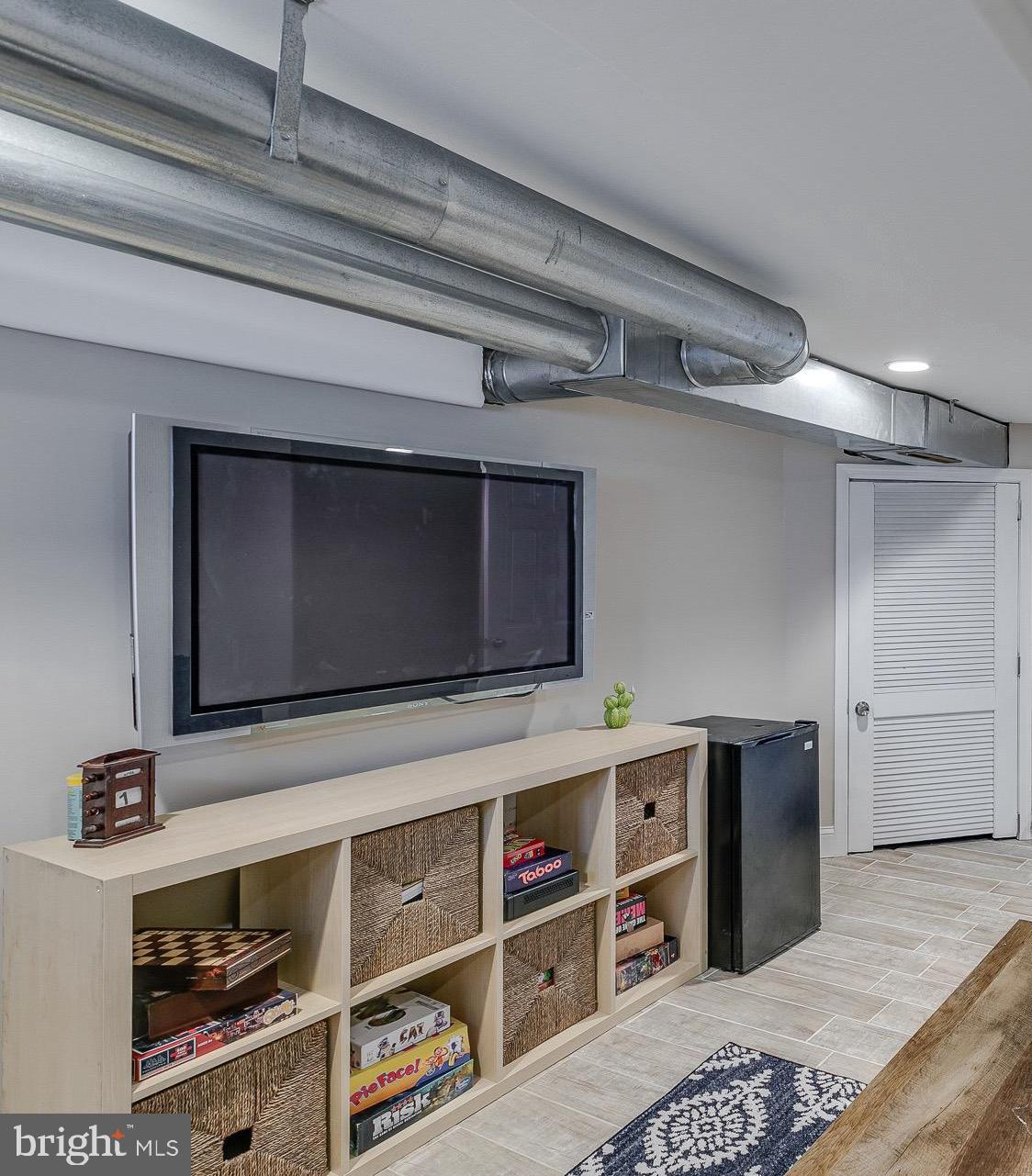 FAIRMOUNT - Residential