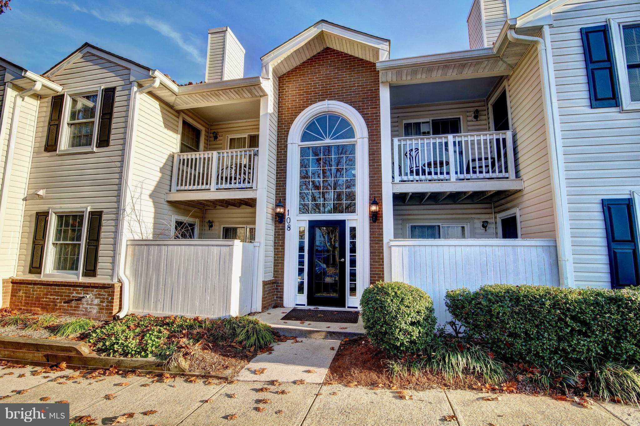 VILLAS AT COUNTRYSIDE - Residential