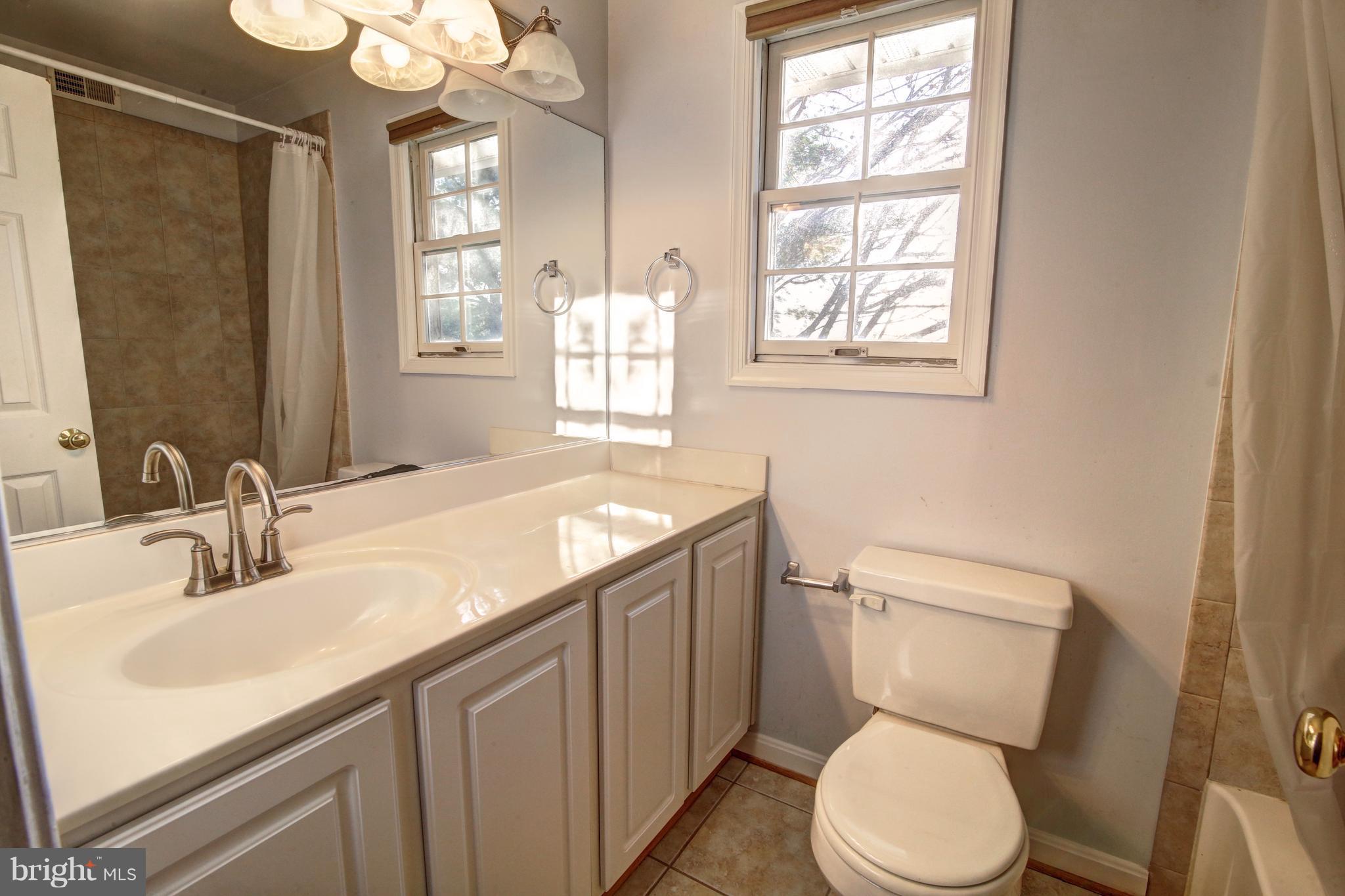 VILLAS AT COUNTRYSIDE - Residential