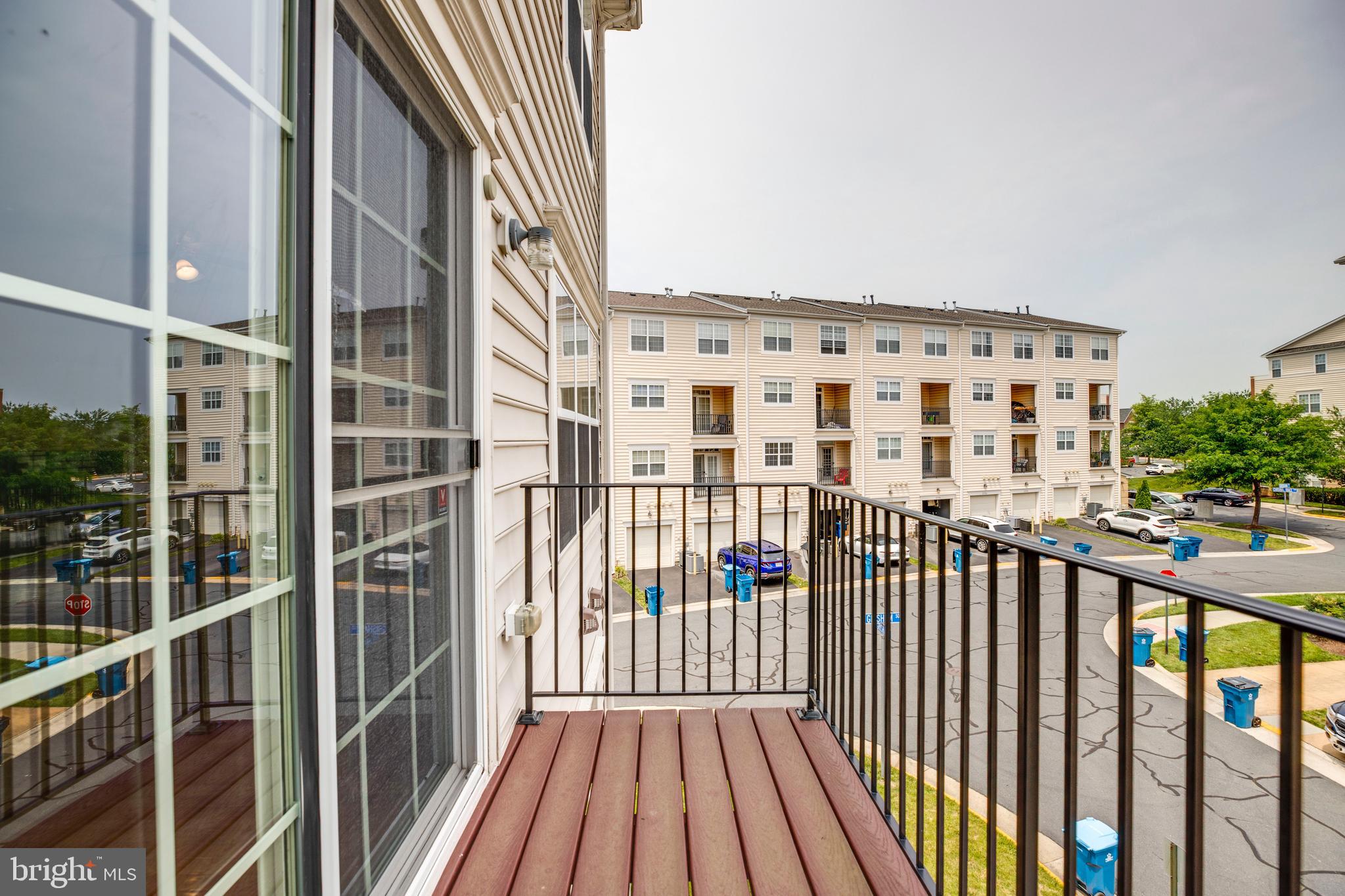 RESIDENCES AT BRAMBLETON - Residential Lease