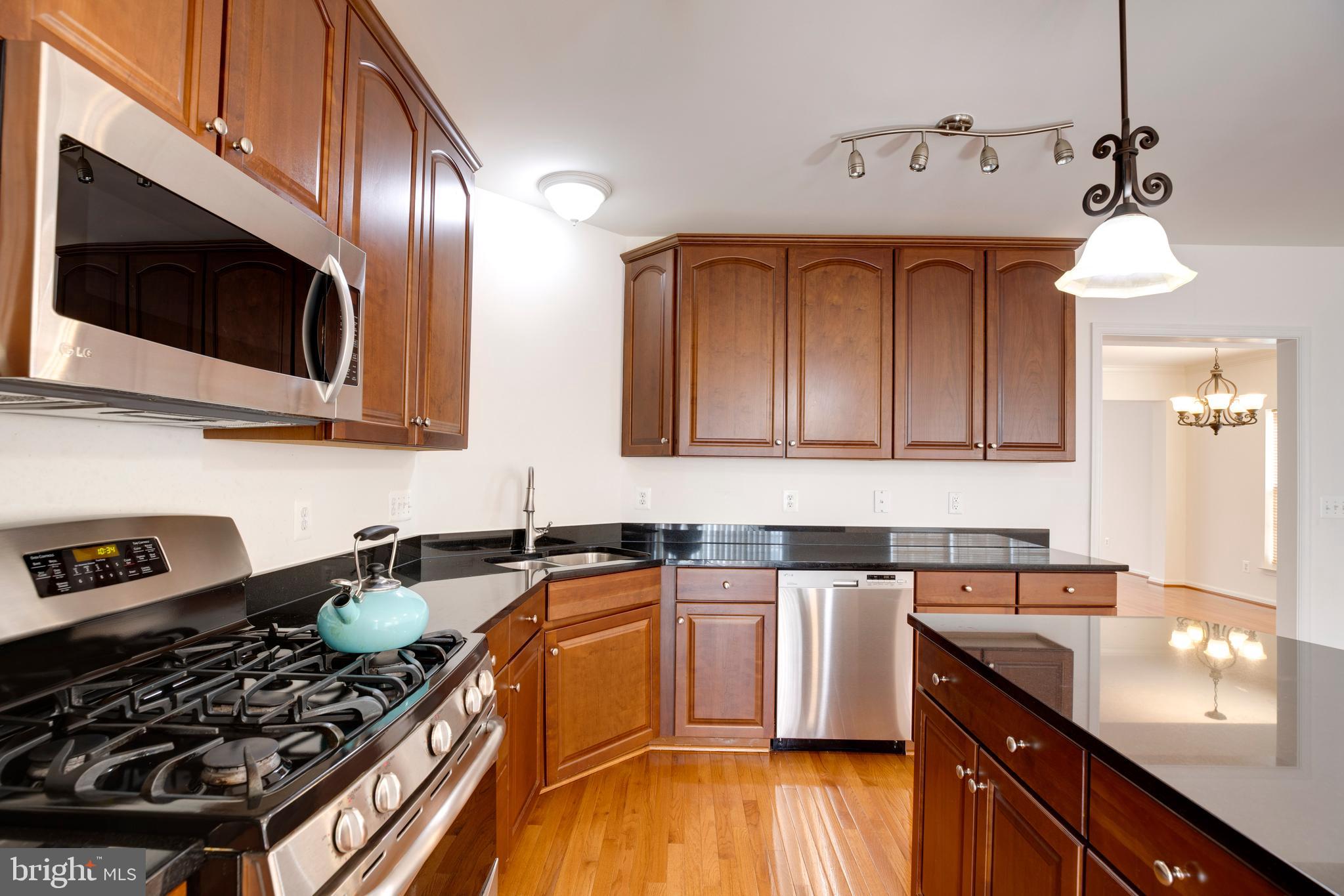 RESIDENCES AT BRAMBLETON - Residential Lease