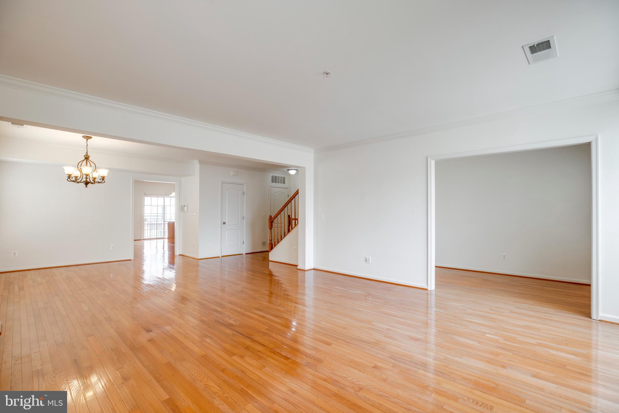 RESIDENCES AT BRAMBLETON - Residential Lease