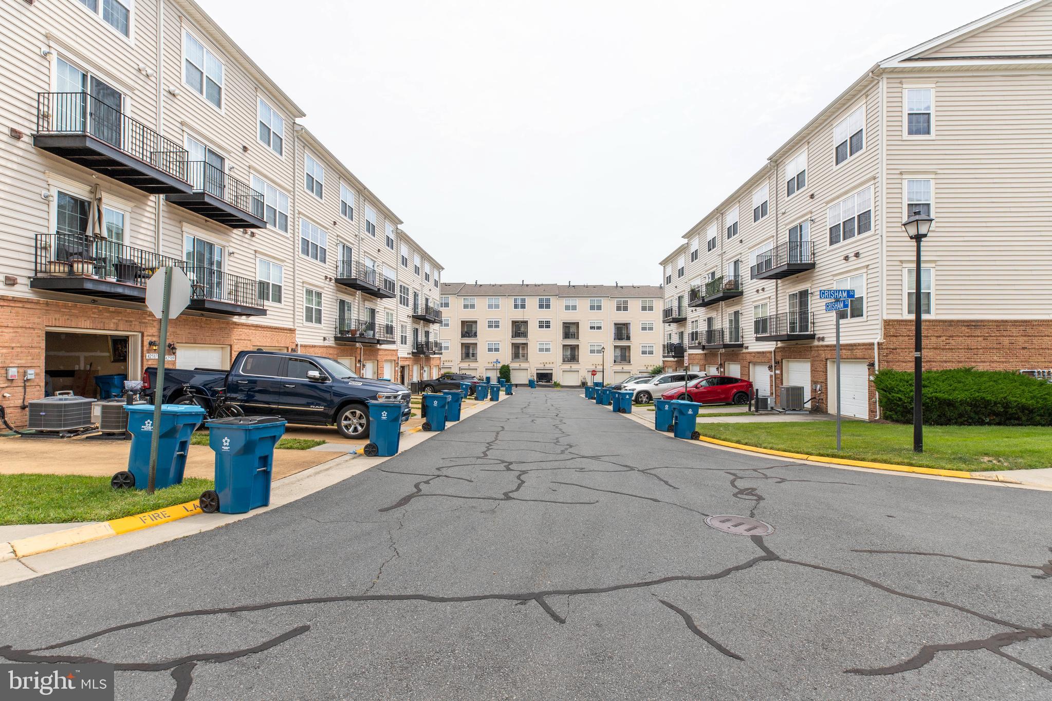 RESIDENCES AT BRAMBLETON - Residential Lease