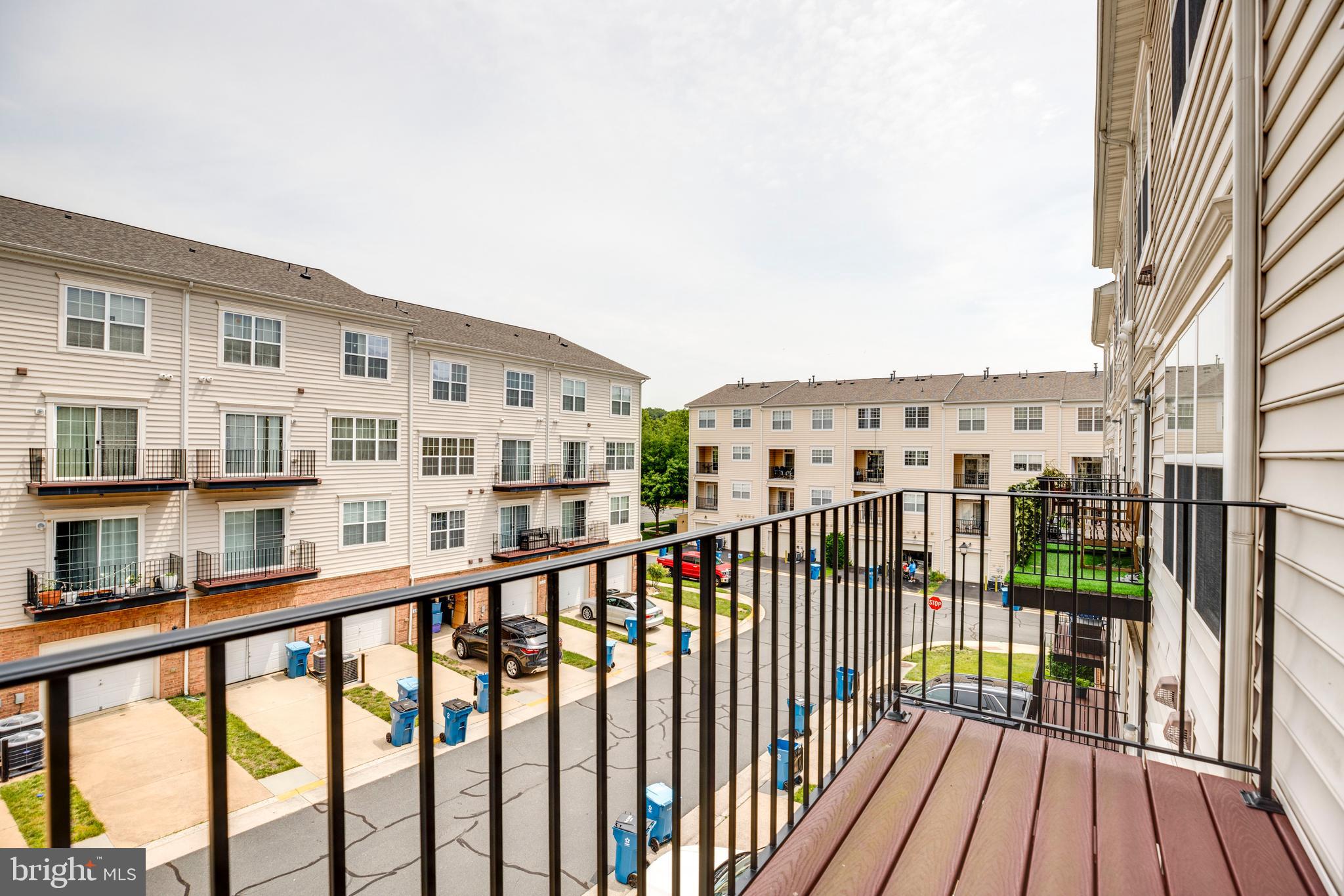 RESIDENCES AT BRAMBLETON - Residential Lease