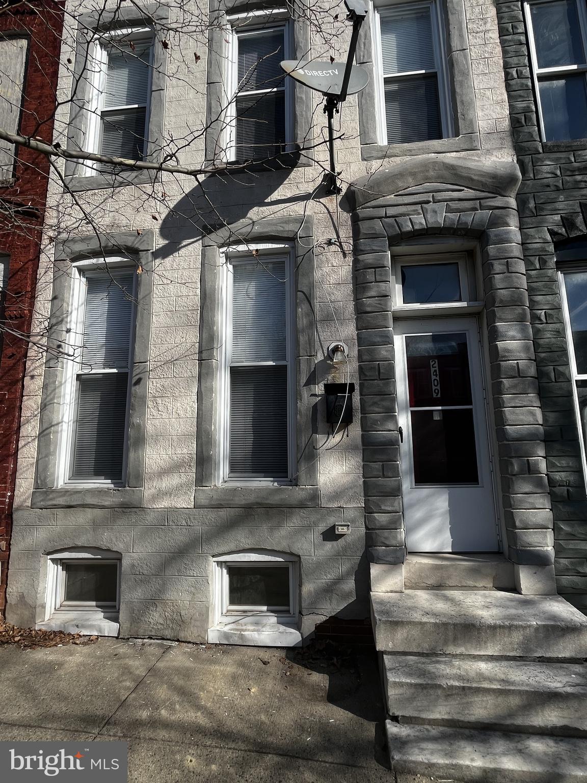 2409 FRANCIS STREET