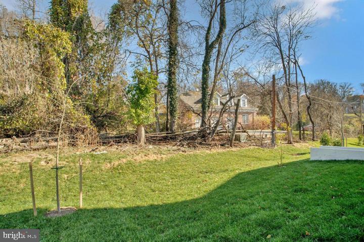 5 BROOKS NOLEN WAY