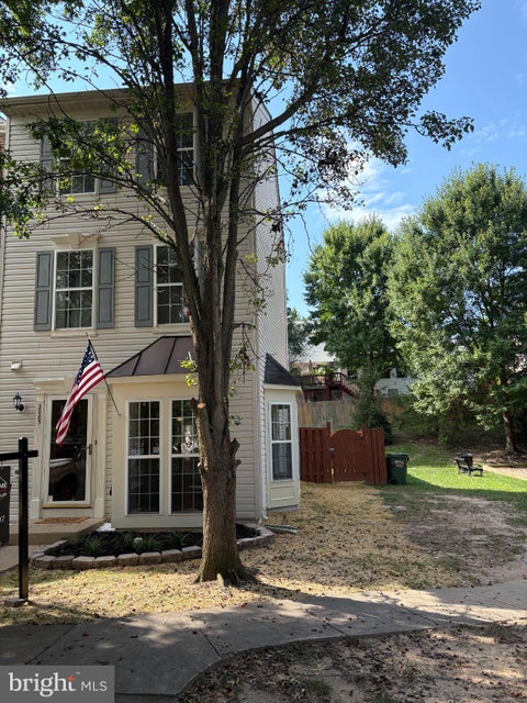 Townhouse For Rent - 2085 Stargrass Court<br/> WOODBRIDGE, VA 22192
